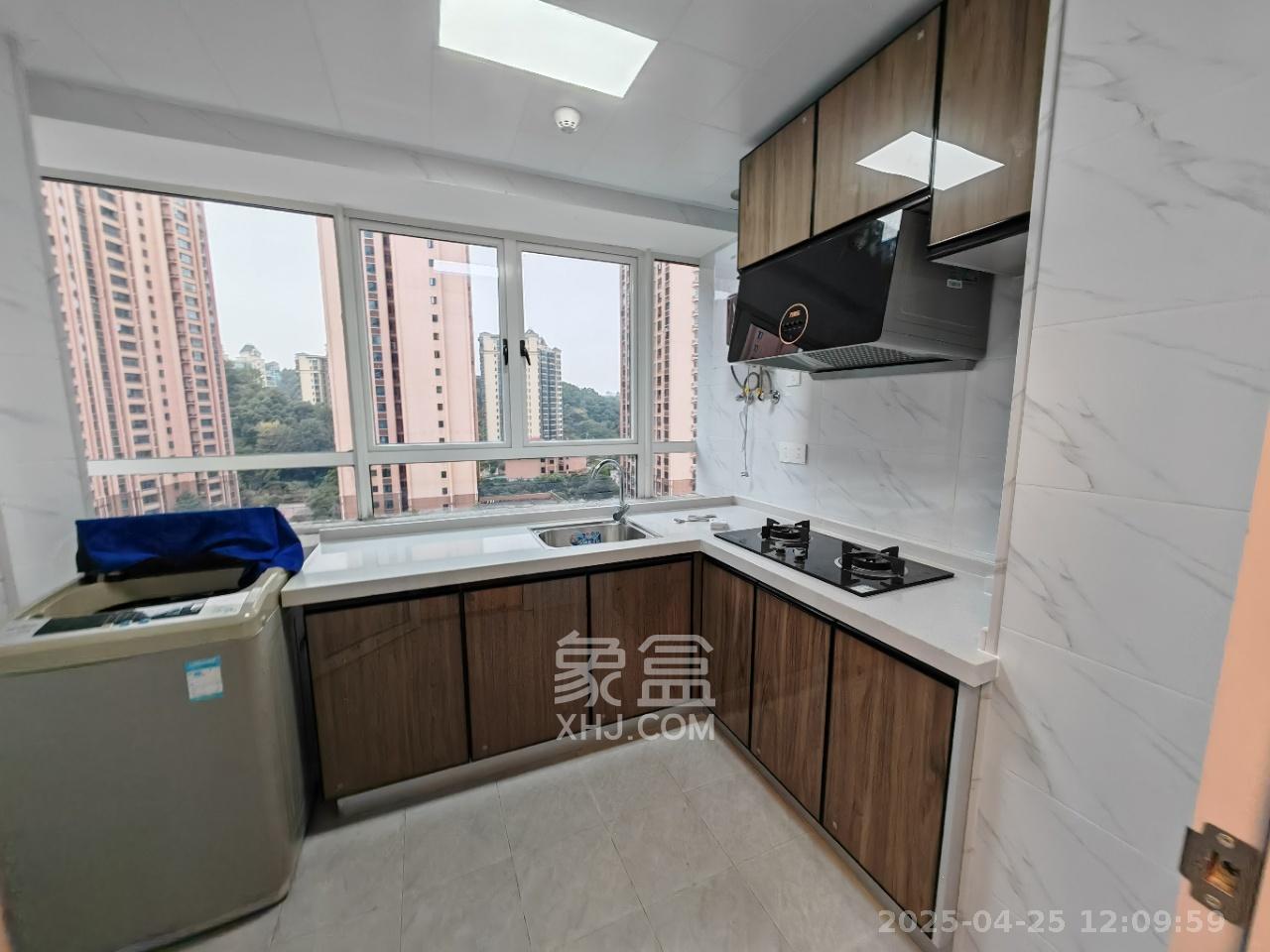 中建嘉和城  1室0厅0卫   1550.00元/月