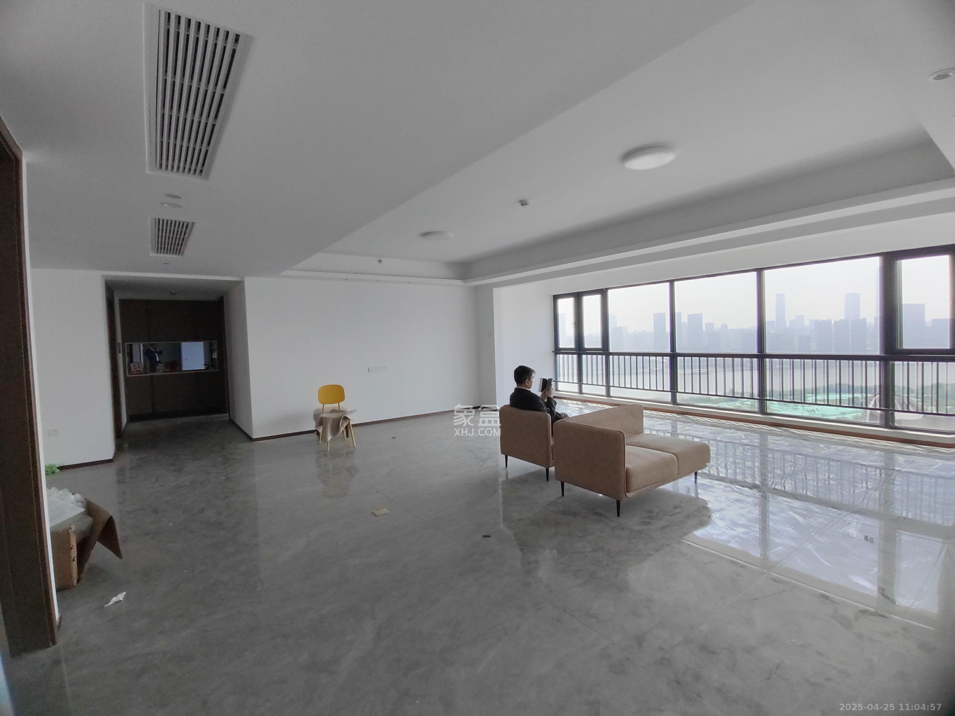 滨江府1913 4室2厅3卫 12000.0元/月 滨江府1913 4室2厅3卫 12000.0元/月室内图