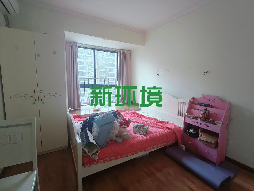 鑫成君泰  1室0厅0卫   79.80万客厅