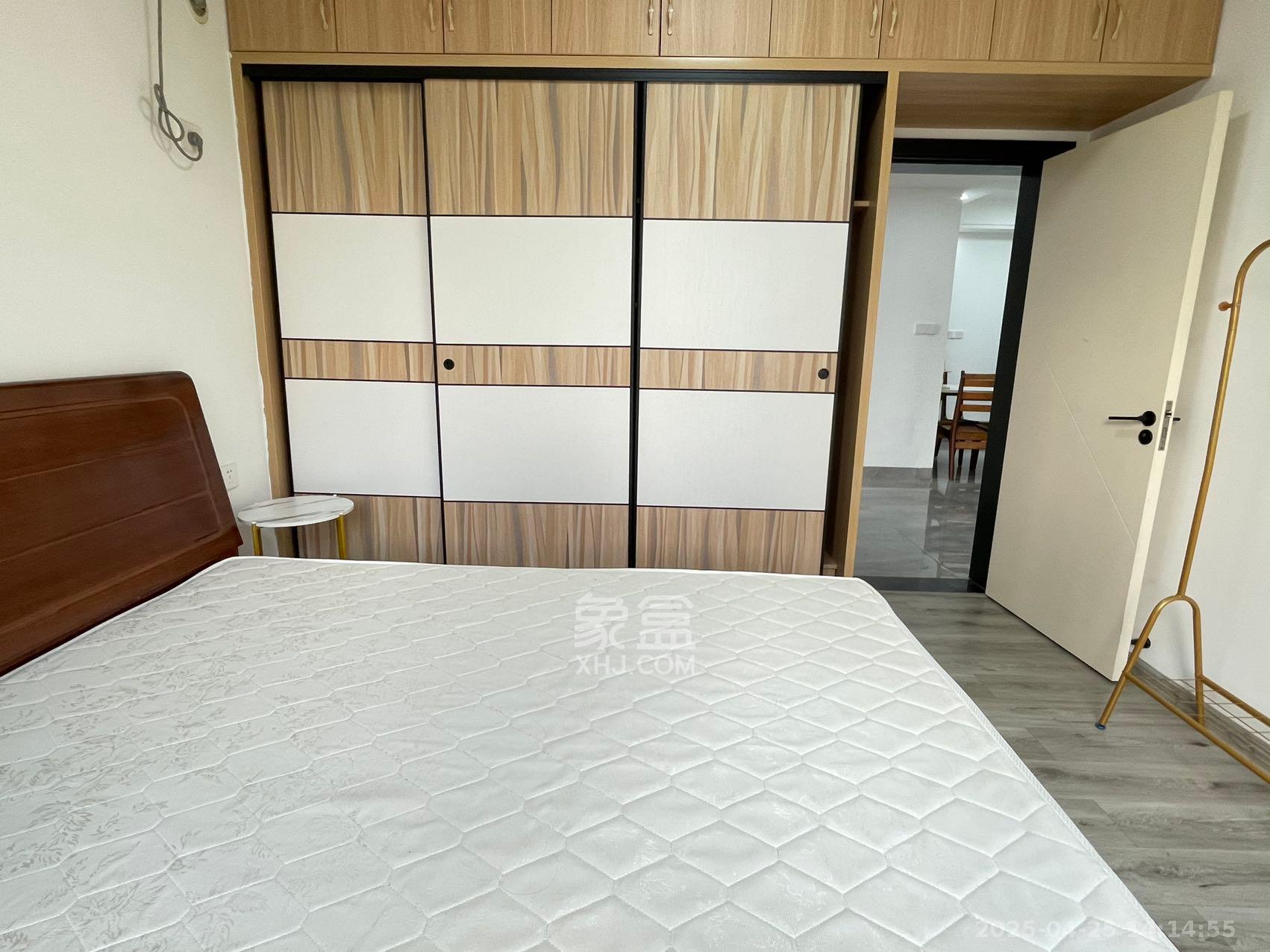 江山帝景哈佛  3室2厅1卫   2400.00元/月室内图