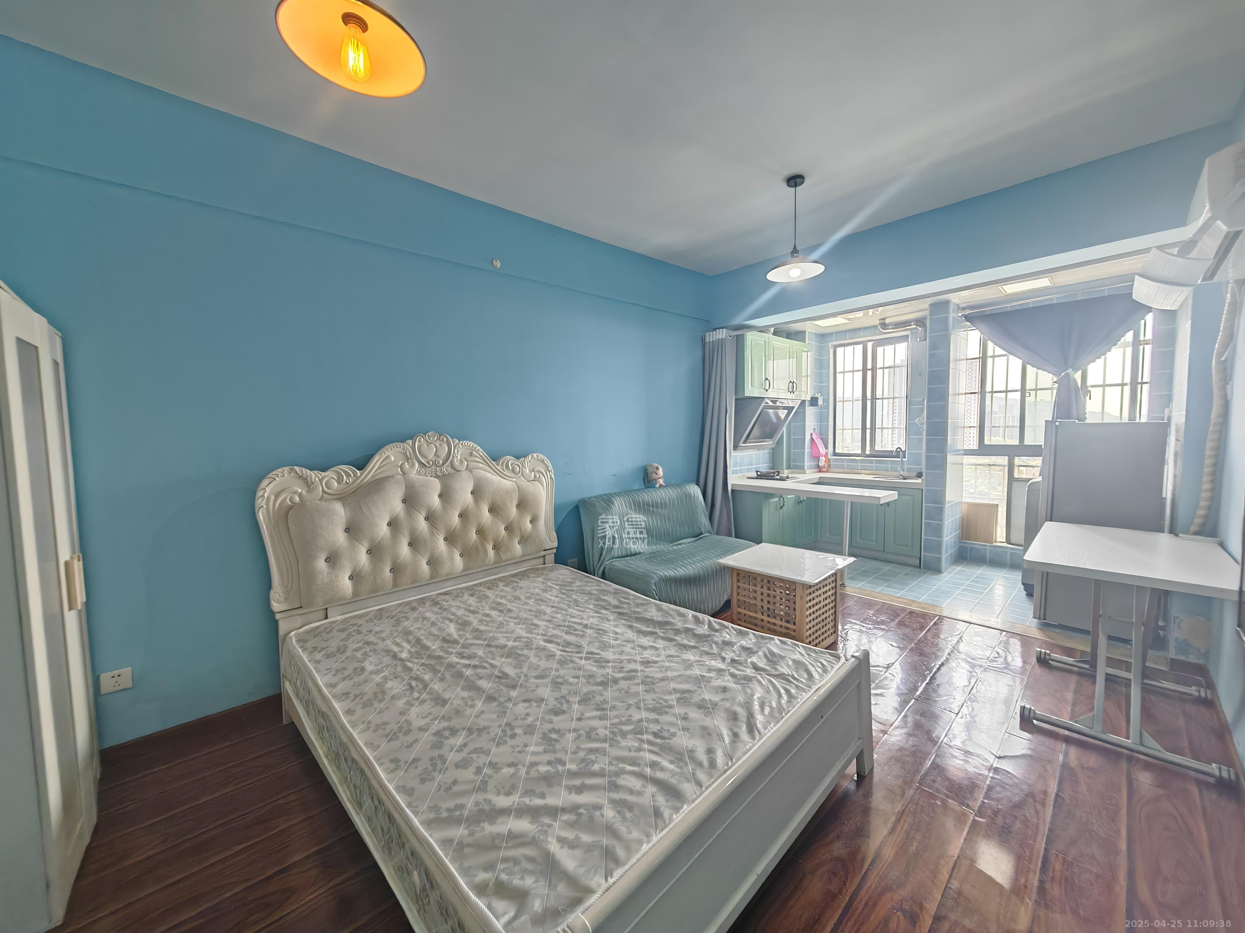 红公馆(前程丽景大厦)  1室1厅1卫    1500.0元/月 红公馆(前程丽景大厦)  1室1厅1卫    1500.0元/月