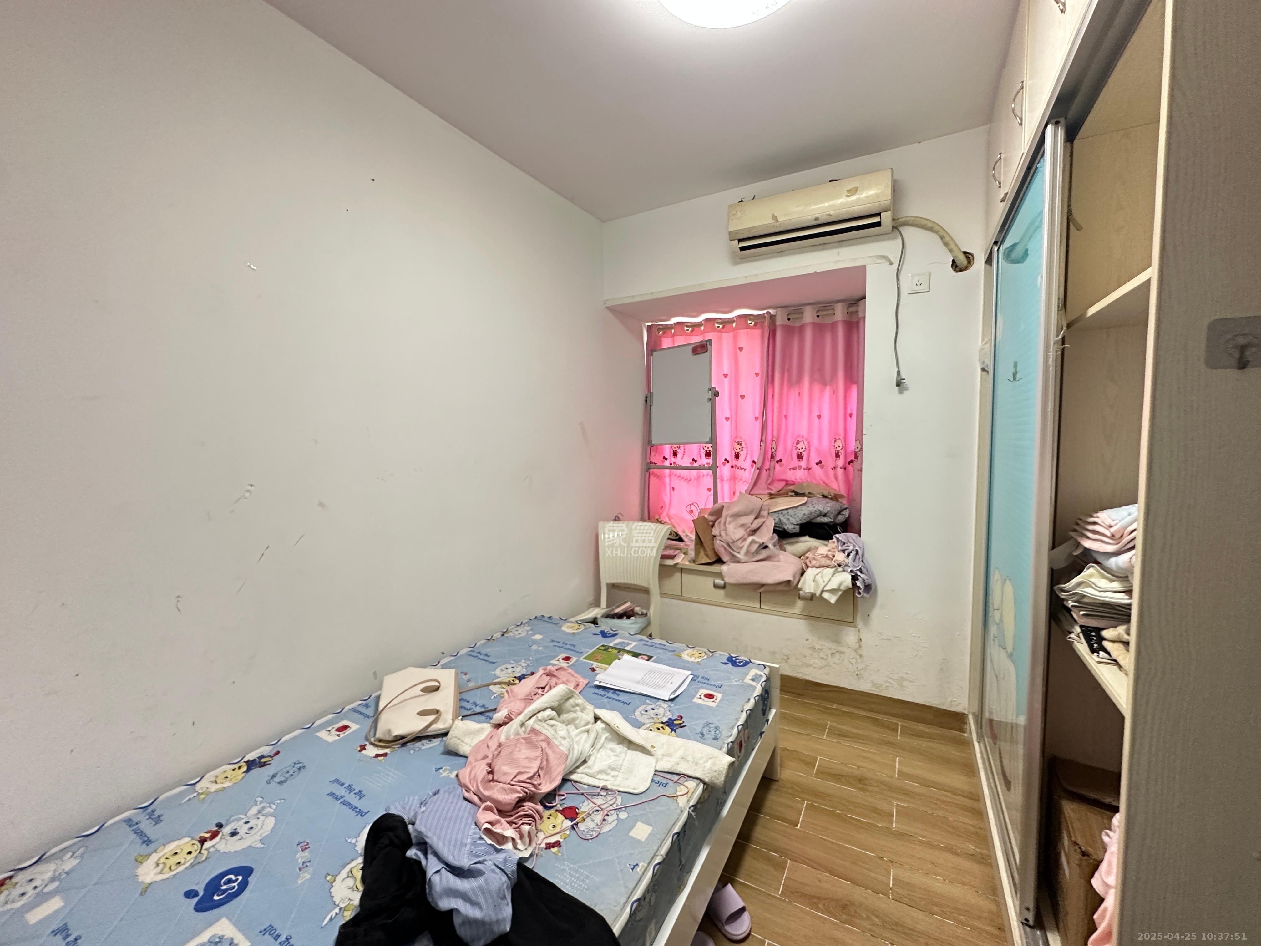 蓝山郡  3室2厅1卫   2000.00元/月室内图