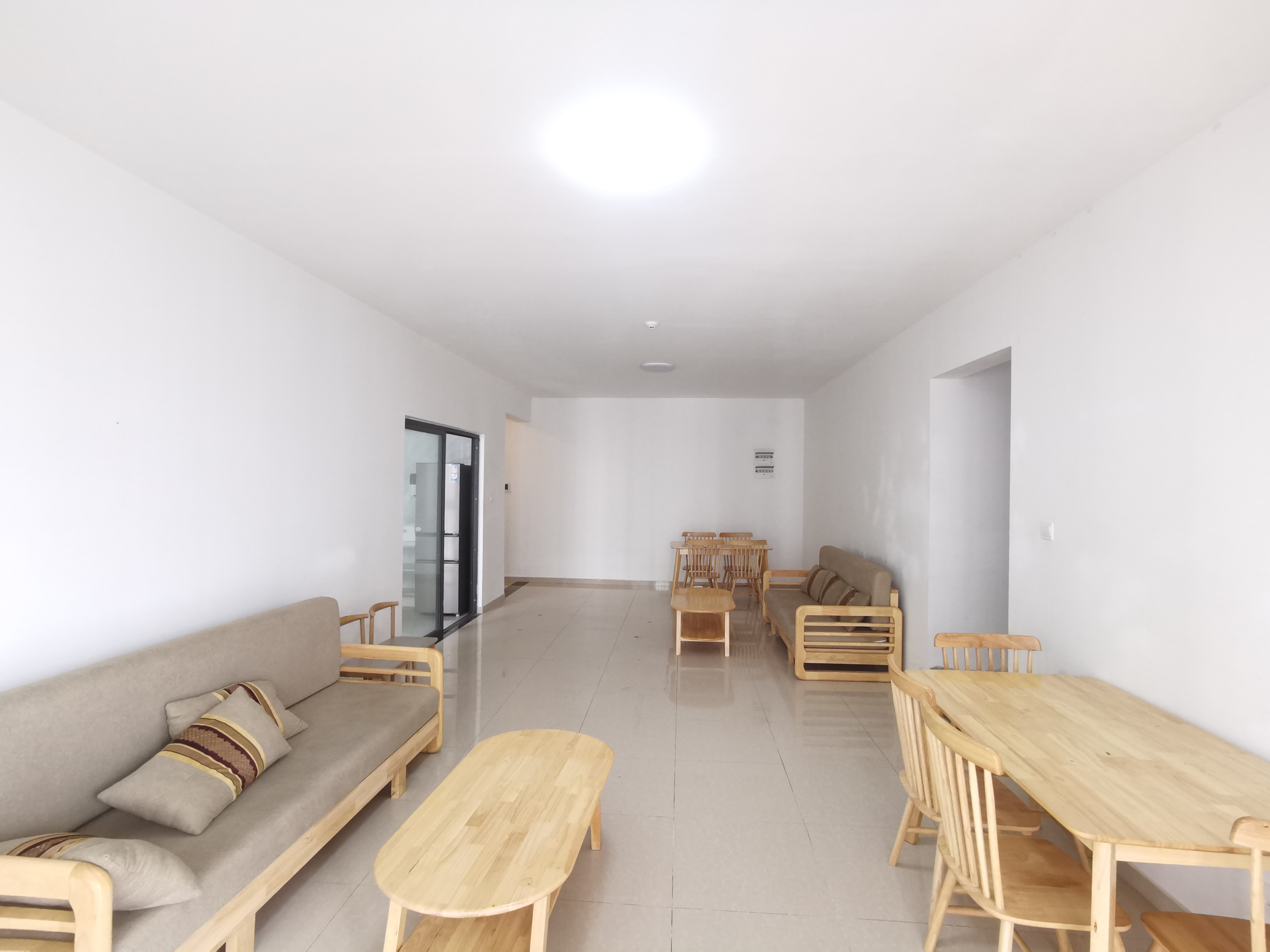 道客和悦嘉园 5室2厅2卫 3800.0元/月 道客和悦嘉园 5室2厅2卫 3800.0元/月室内图