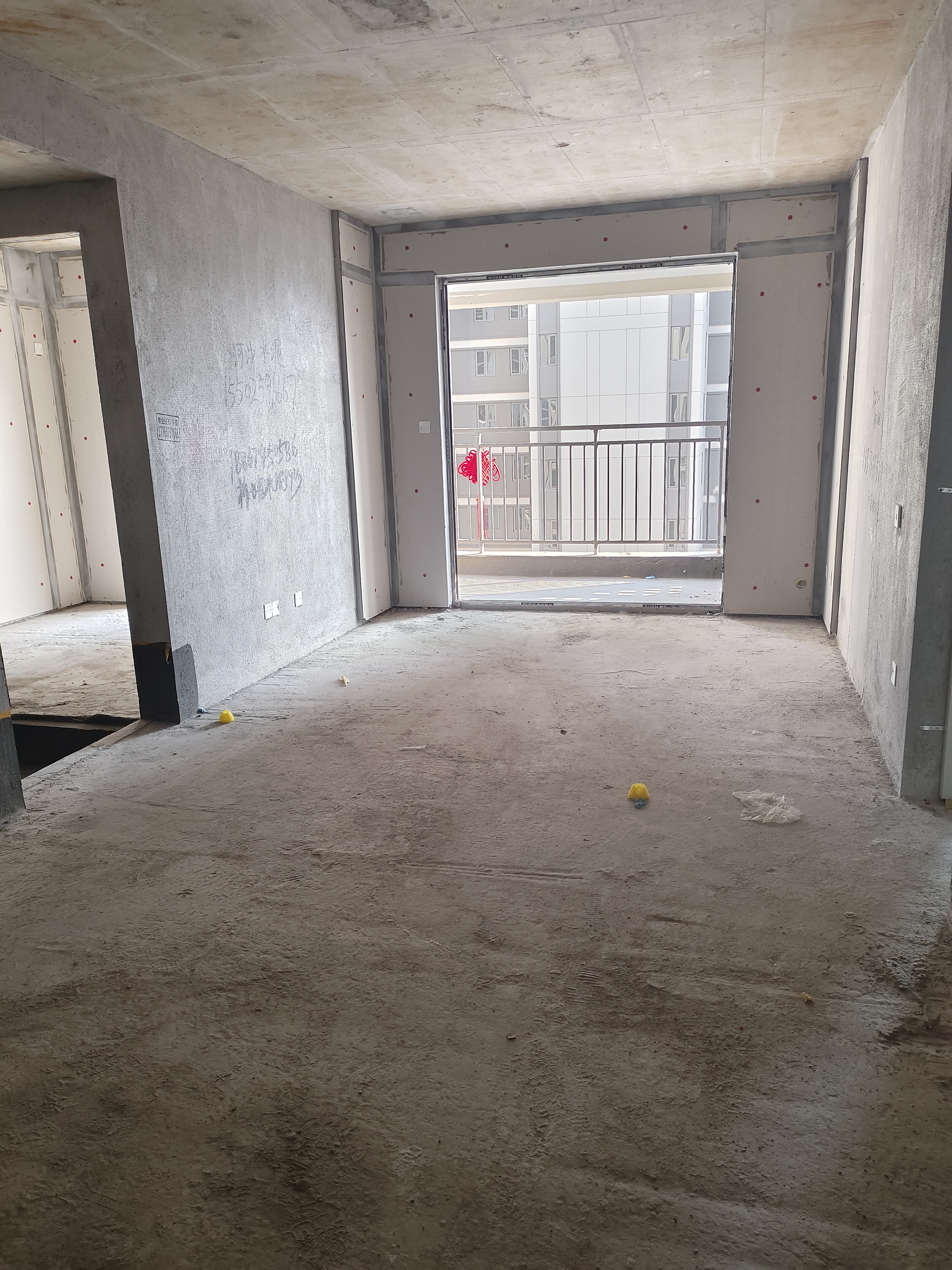 吾悦广场  3室2厅1卫    52.3万客厅