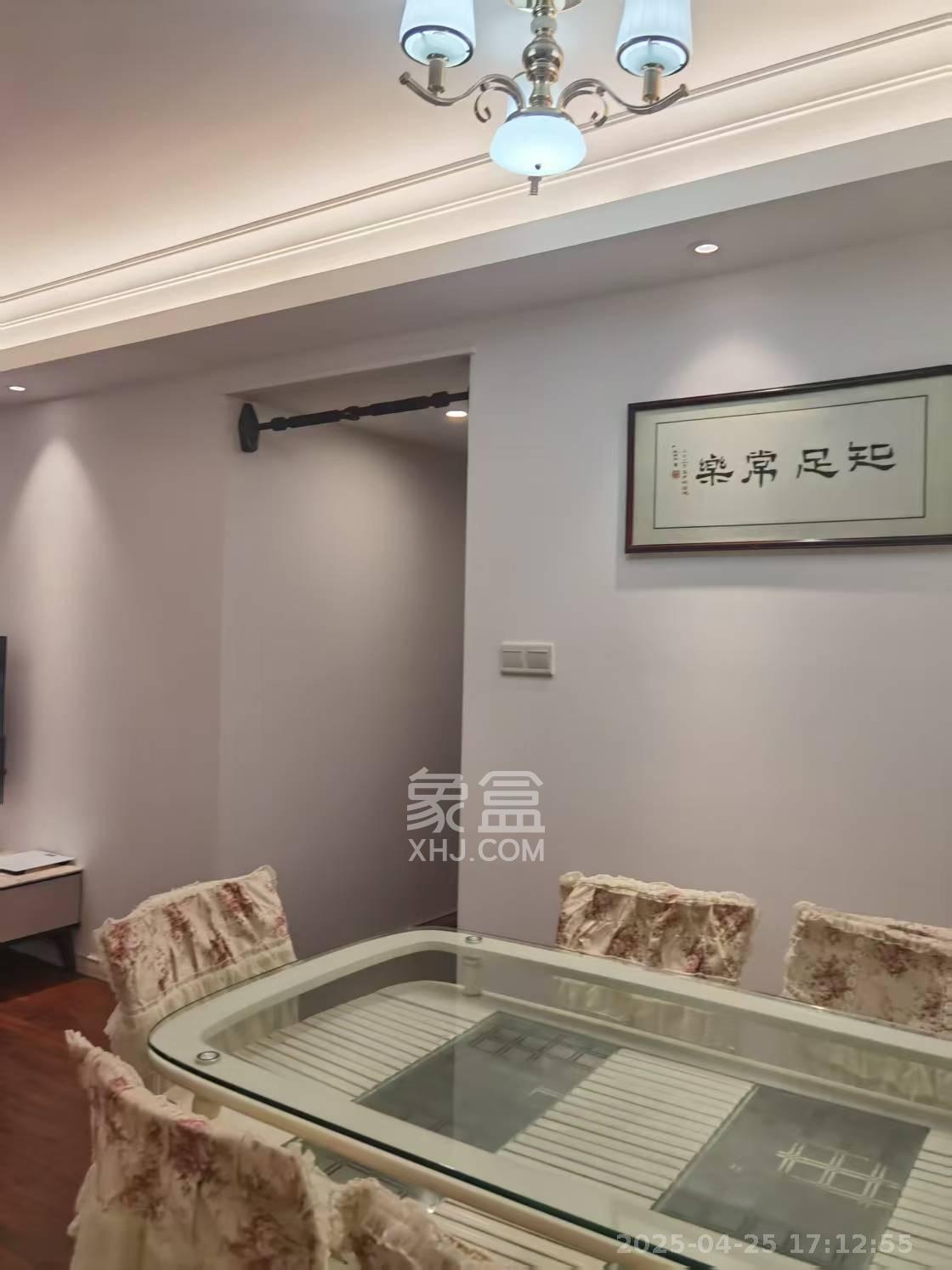 万科魅力之城  3室2厅2卫   3000.00元/月室内图