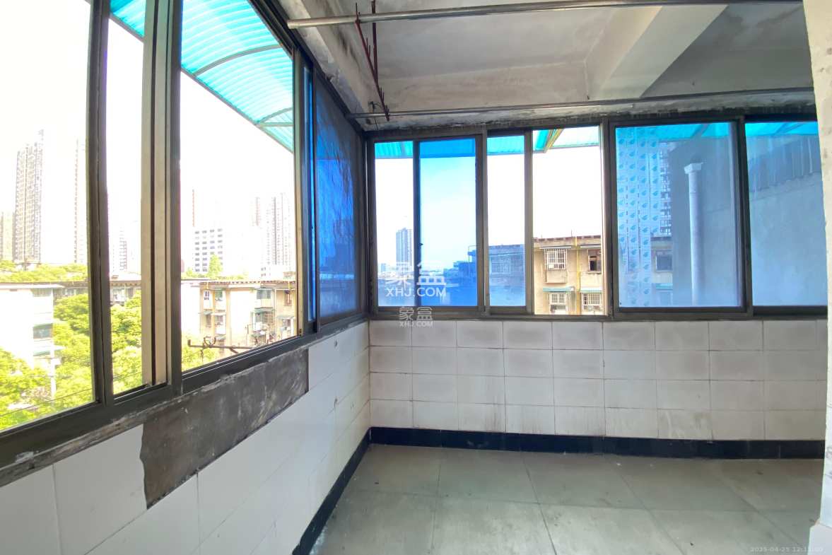 牛婆塘社区 2室1厅1卫 1100.0元/月 牛婆塘社区 2室1厅1卫 1100.0元/月室内图