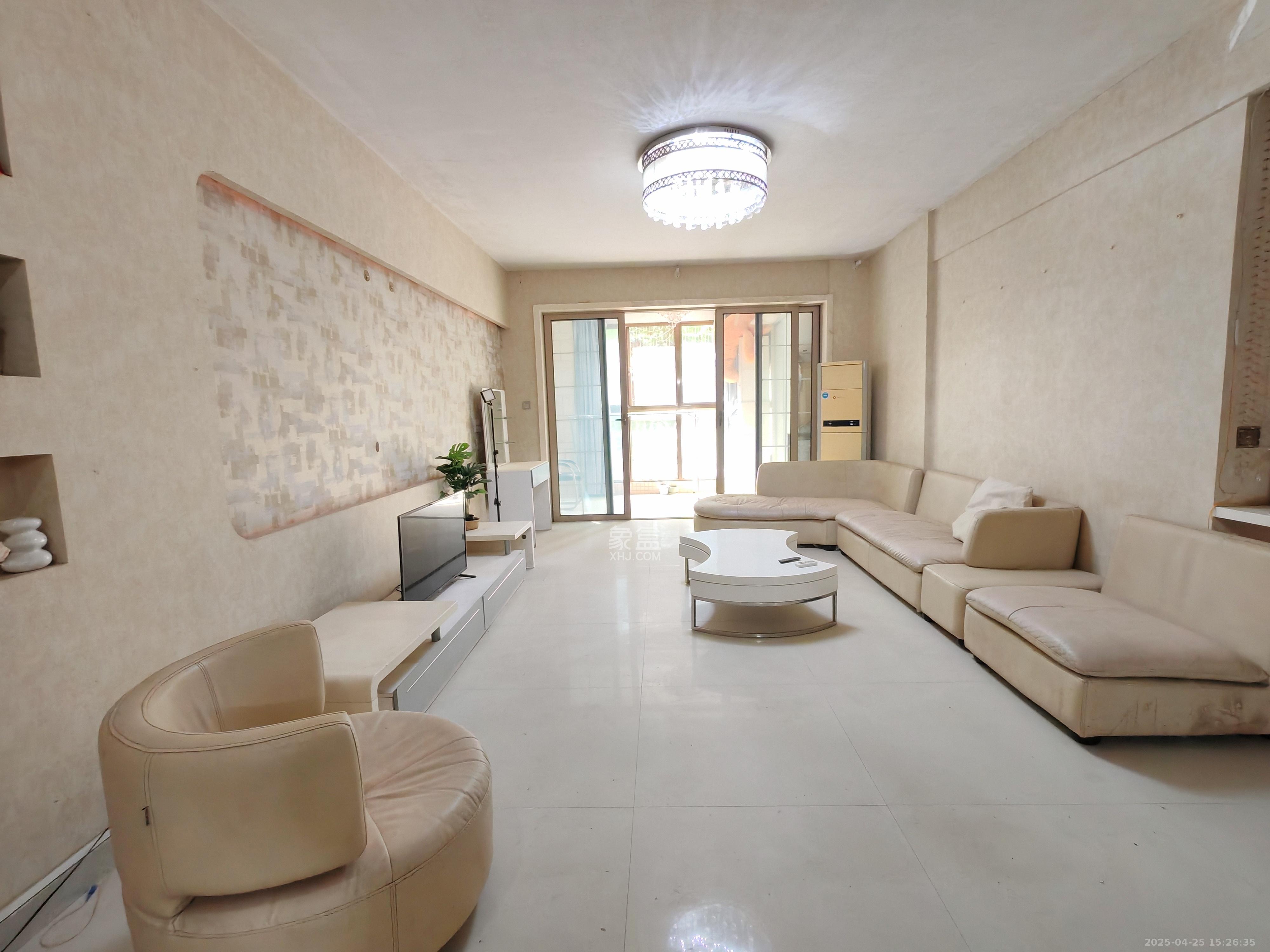 长沙玫瑰园 1室2厅1卫 1800.0元/月 长沙玫瑰园 1室2厅1卫 1800.0元/月室内图