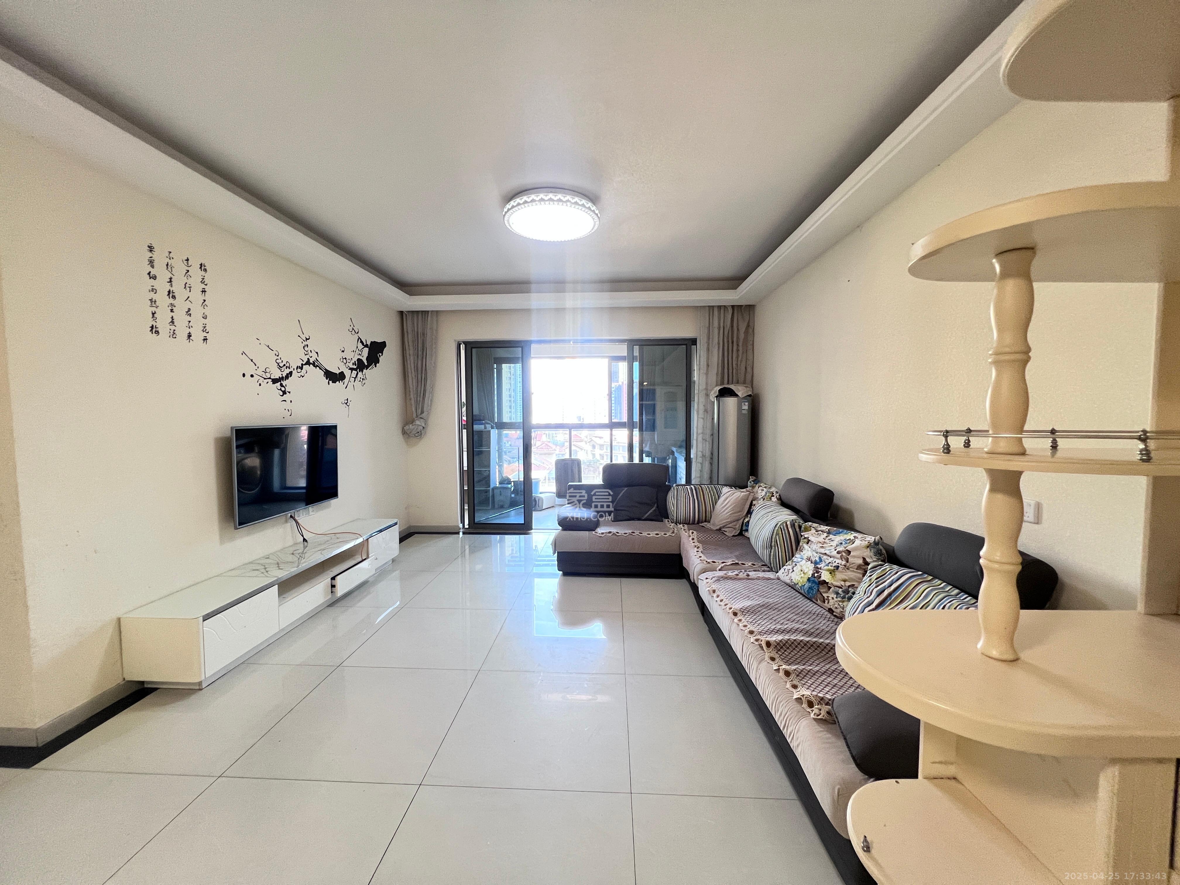 珠江郦城薰衣道 3室2厅1卫 2800.0元/月 珠江郦城薰衣道 3室2厅1卫 2800.0元/月室内图