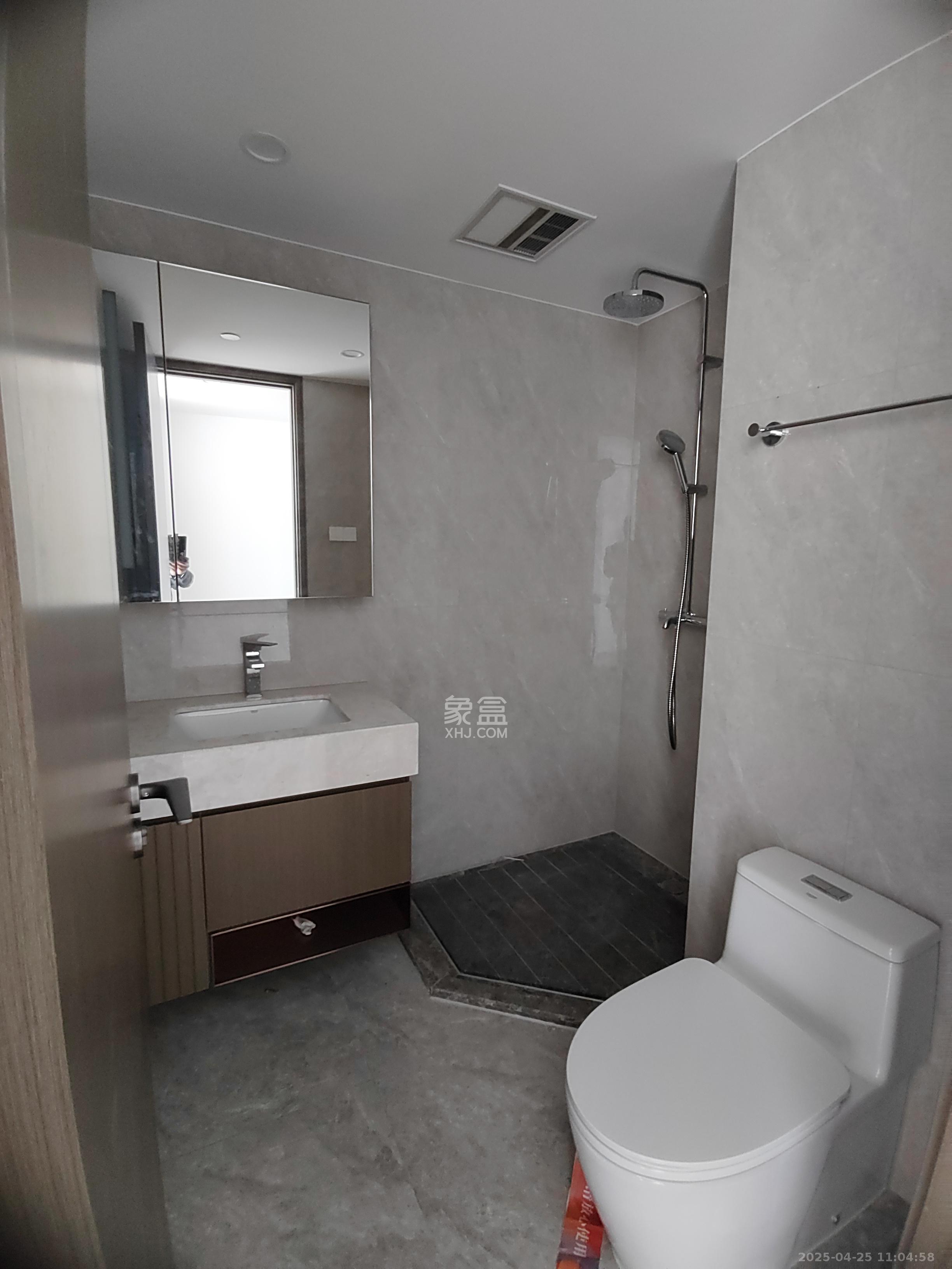 滨江府1913 4室2厅3卫 12000.0元/月 滨江府1913 4室2厅3卫 12000.0元/月室内图