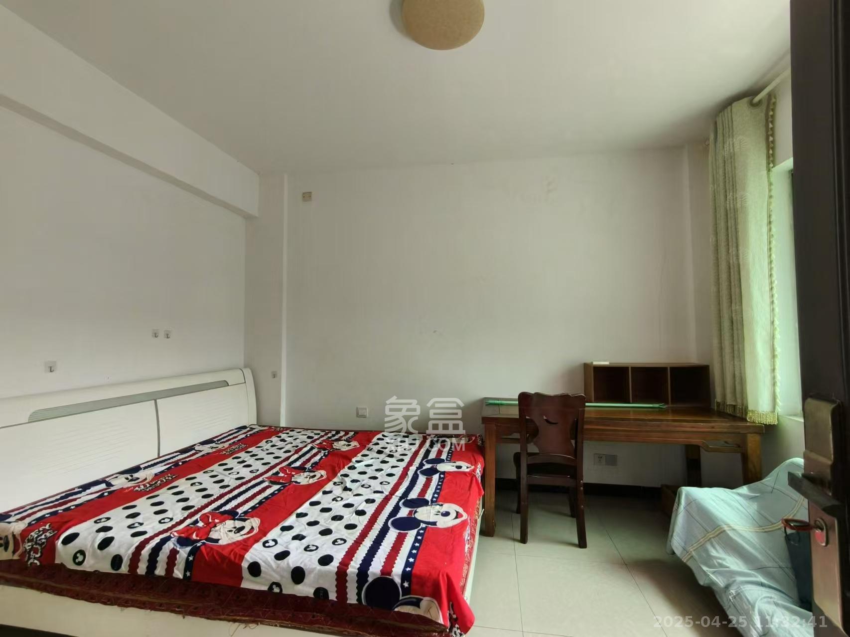 扬帆小区 1室1厅1卫 1500.0元/月 扬帆小区 1室1厅1卫 1500.0元/月室内图