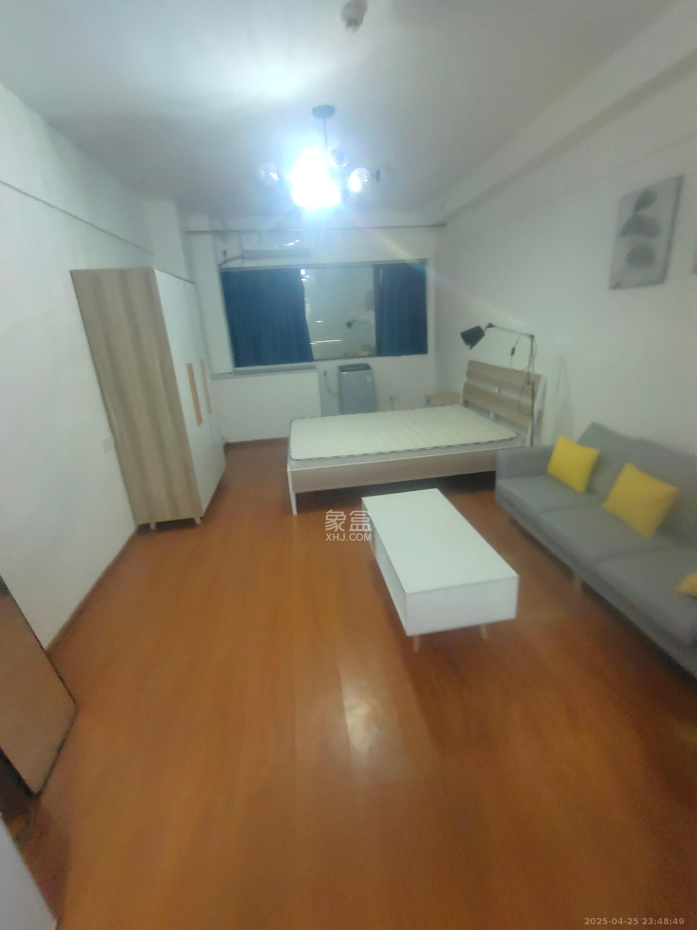 定王府  1室1厅1卫    1600.0元/月 定王府  1室1厅1卫    1600.0元/月室内图1