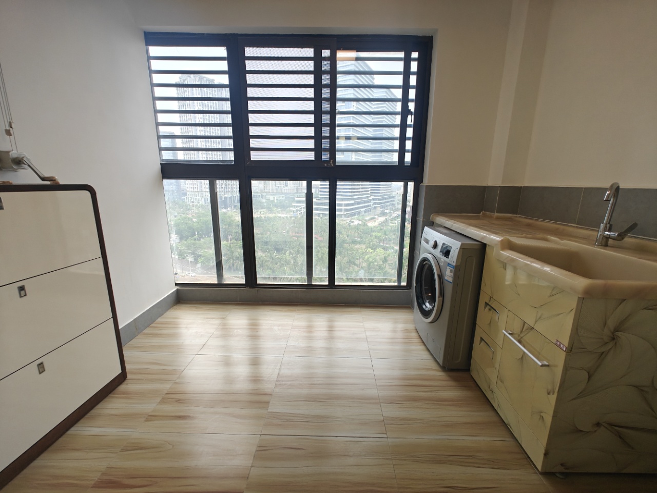 华盛中央公园  3室2厅2卫    176.0万 华盛中央公园  3室2厅2卫    176.0万室内图