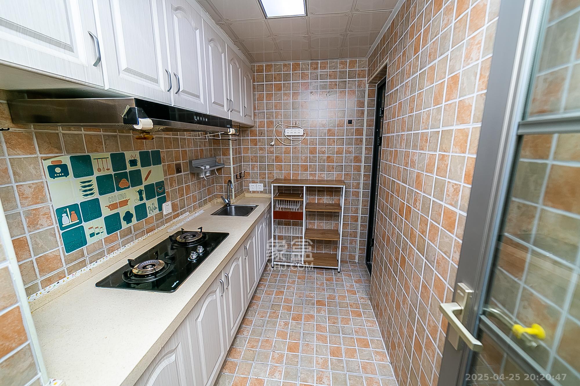 天鸿天府(天鸿中央大院)  2室1厅1卫    60.0万 天鸿天府(天鸿中央大院)  2室1厅1卫    60.0万其他