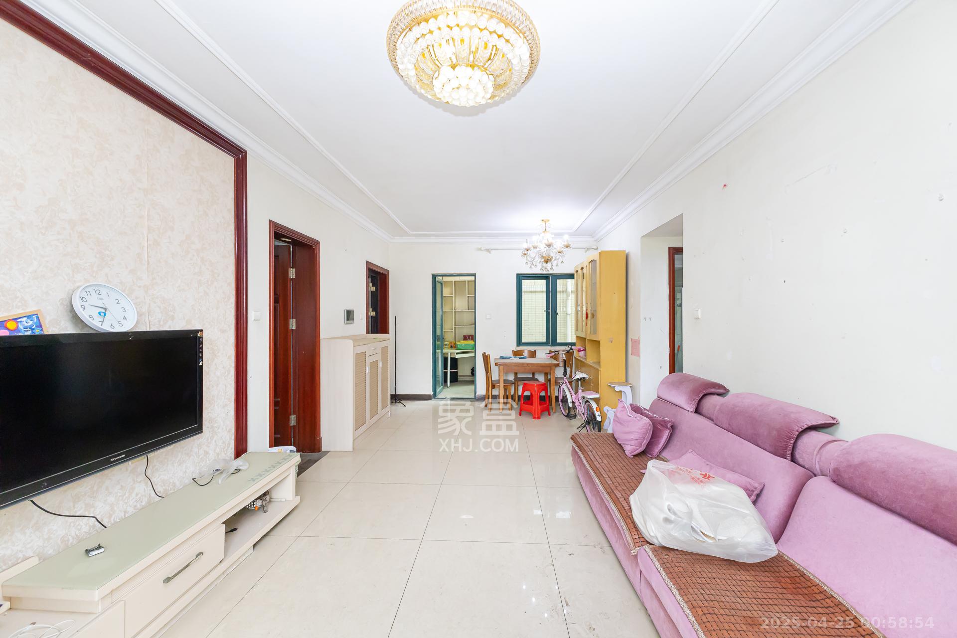 恒大名都 3室2厅1卫 46.0万 恒大名都 3室2厅1卫 46.0万客厅