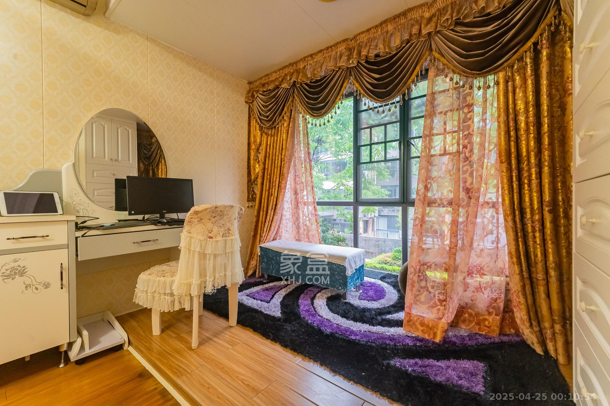 海伦春天 5室2厅3卫 238.0万 海伦春天 5室2厅3卫 238.0万其他