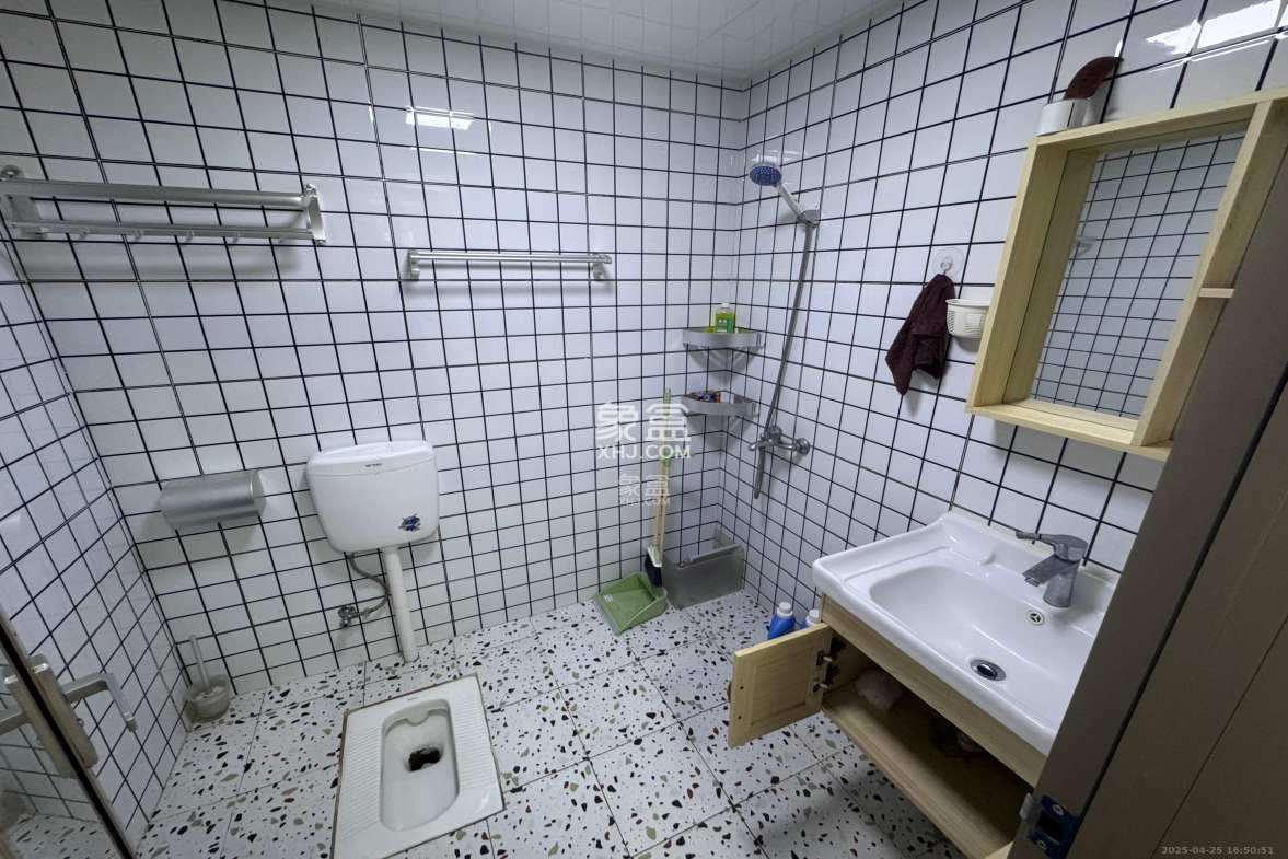 明大佳园  1室1厅1卫    1600.0元/月 明大佳园  1室1厅1卫    1600.0元/月室内图