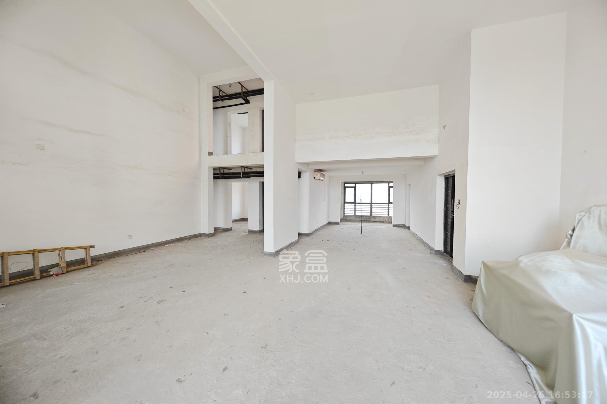 和卉家园  8室2厅4卫    396.0万 和卉家园  8室2厅4卫    396.0万