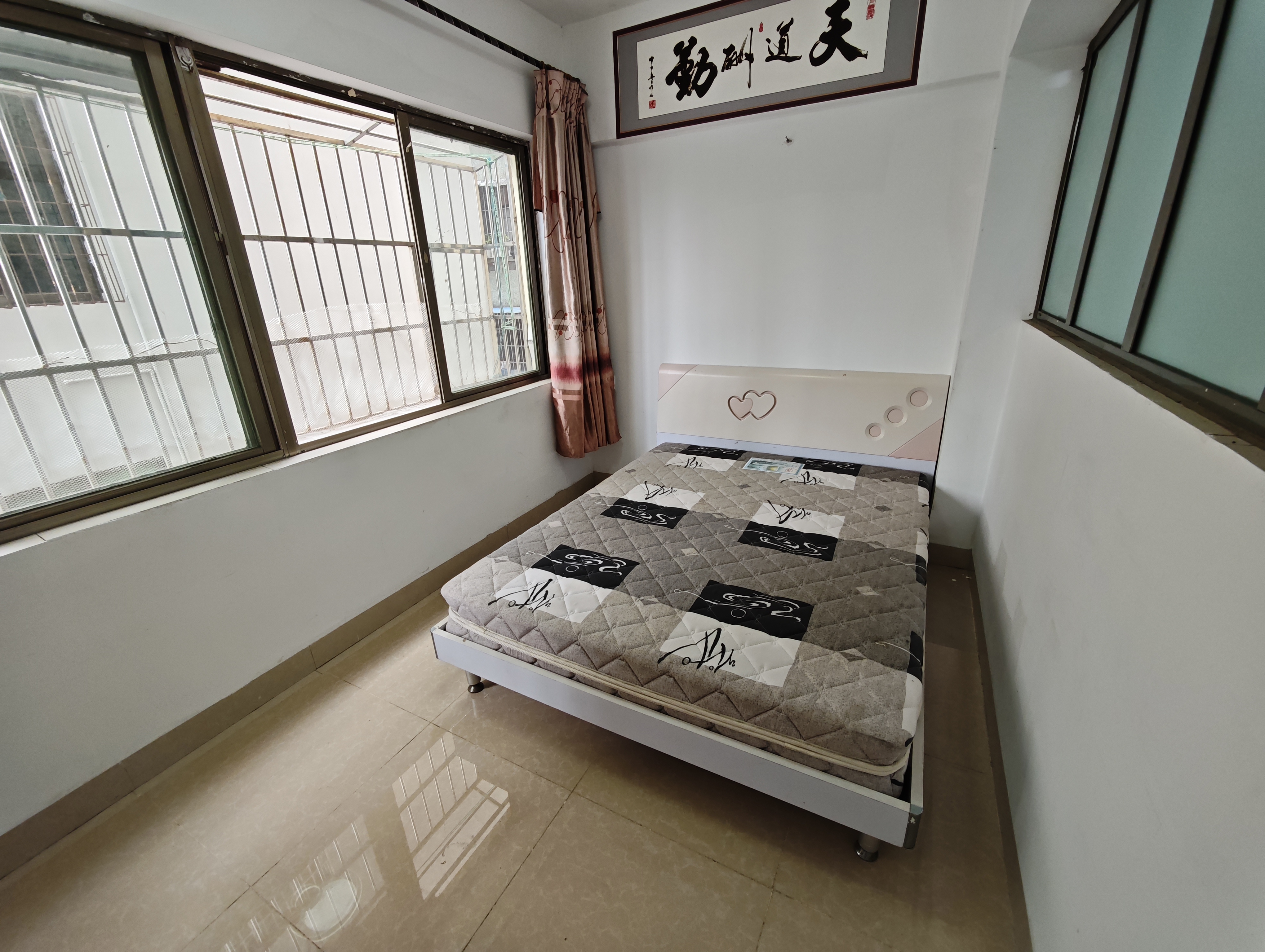 华侨之家  1室1厅1卫   1000.00元/月室内图