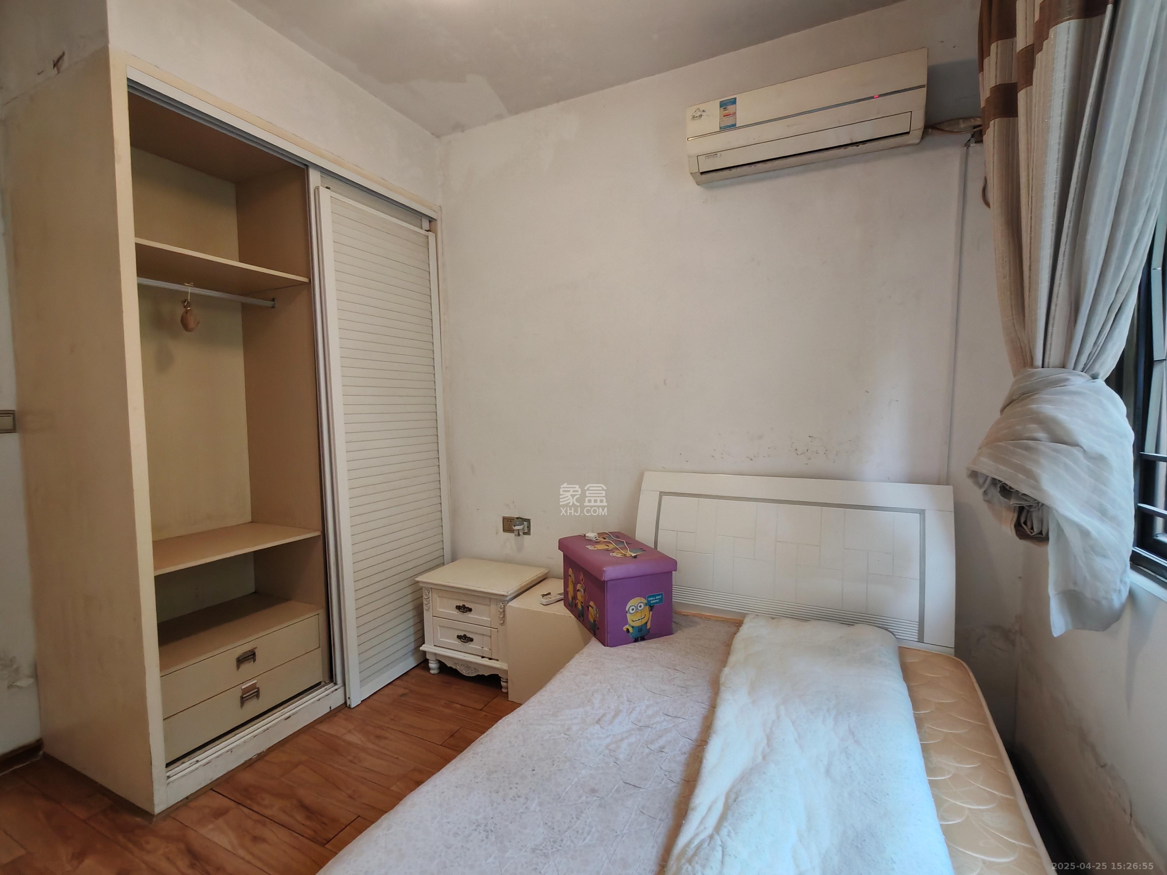 长沙玫瑰园 1室2厅1卫 1800.0元/月 长沙玫瑰园 1室2厅1卫 1800.0元/月室内图