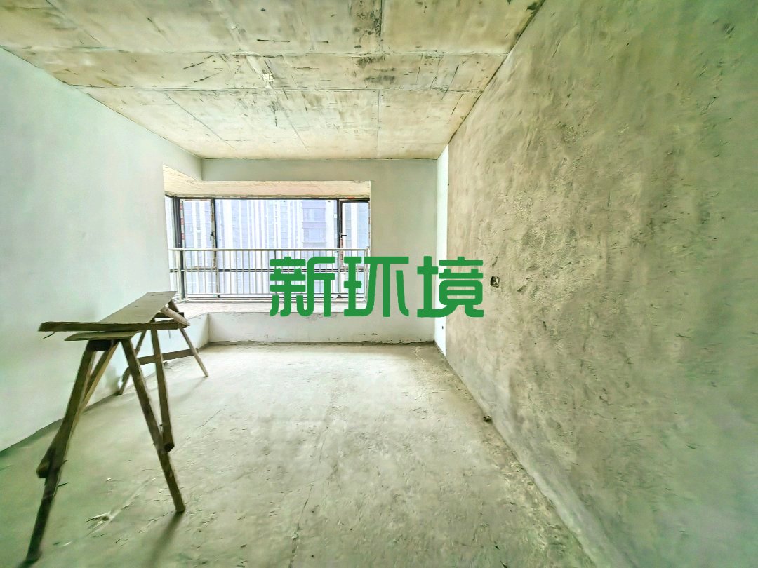 山水印象澜庭  4室2厅2卫   111.00万客厅