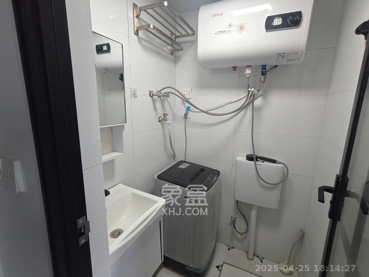 龙塘安置区（龙塘小区）  1室1厅1卫   800.00元/月室内图