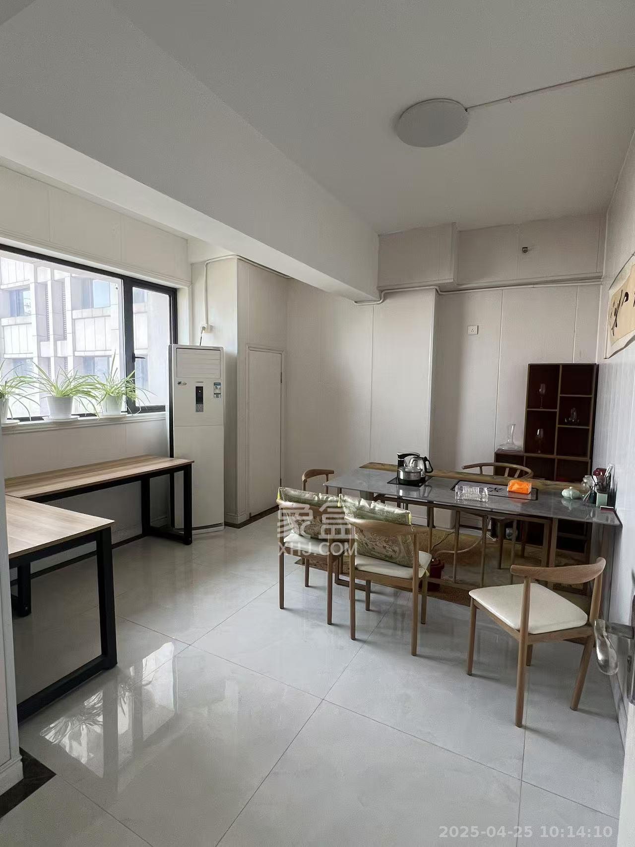 东友星座  1室1厅1卫    3500.0元/月室内图