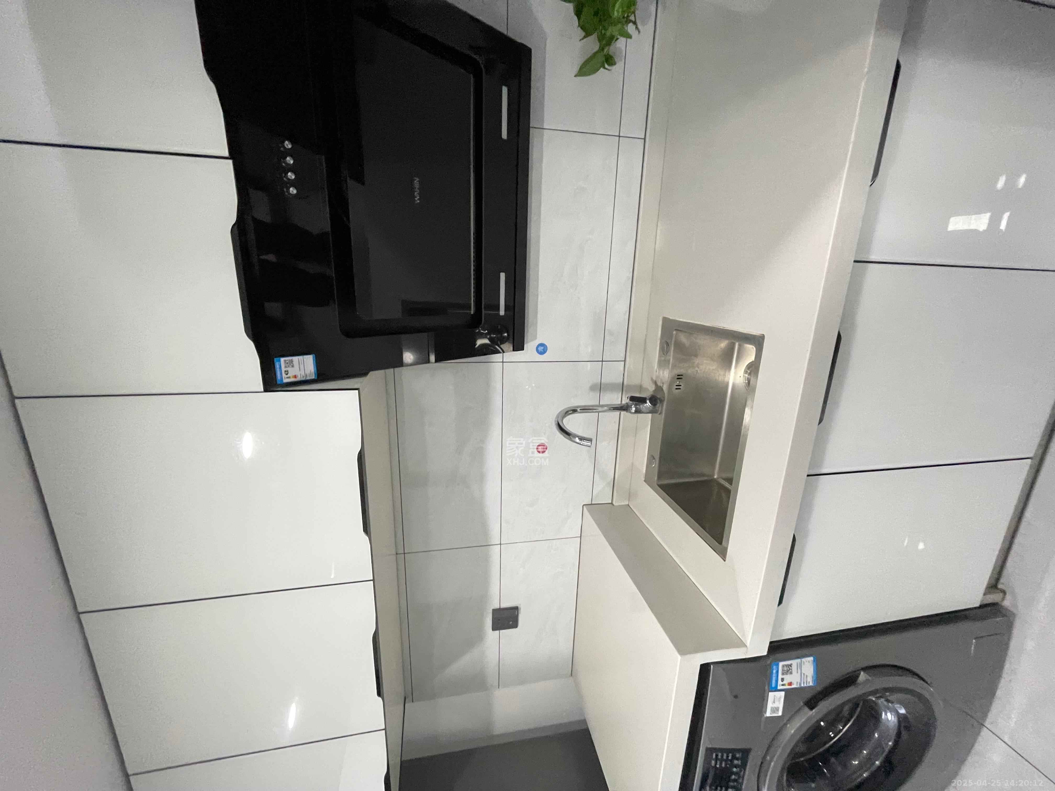 敬天广场 1室0厅0卫 2500.0元/月 敬天广场 1室0厅0卫 2500.0元/月室内图