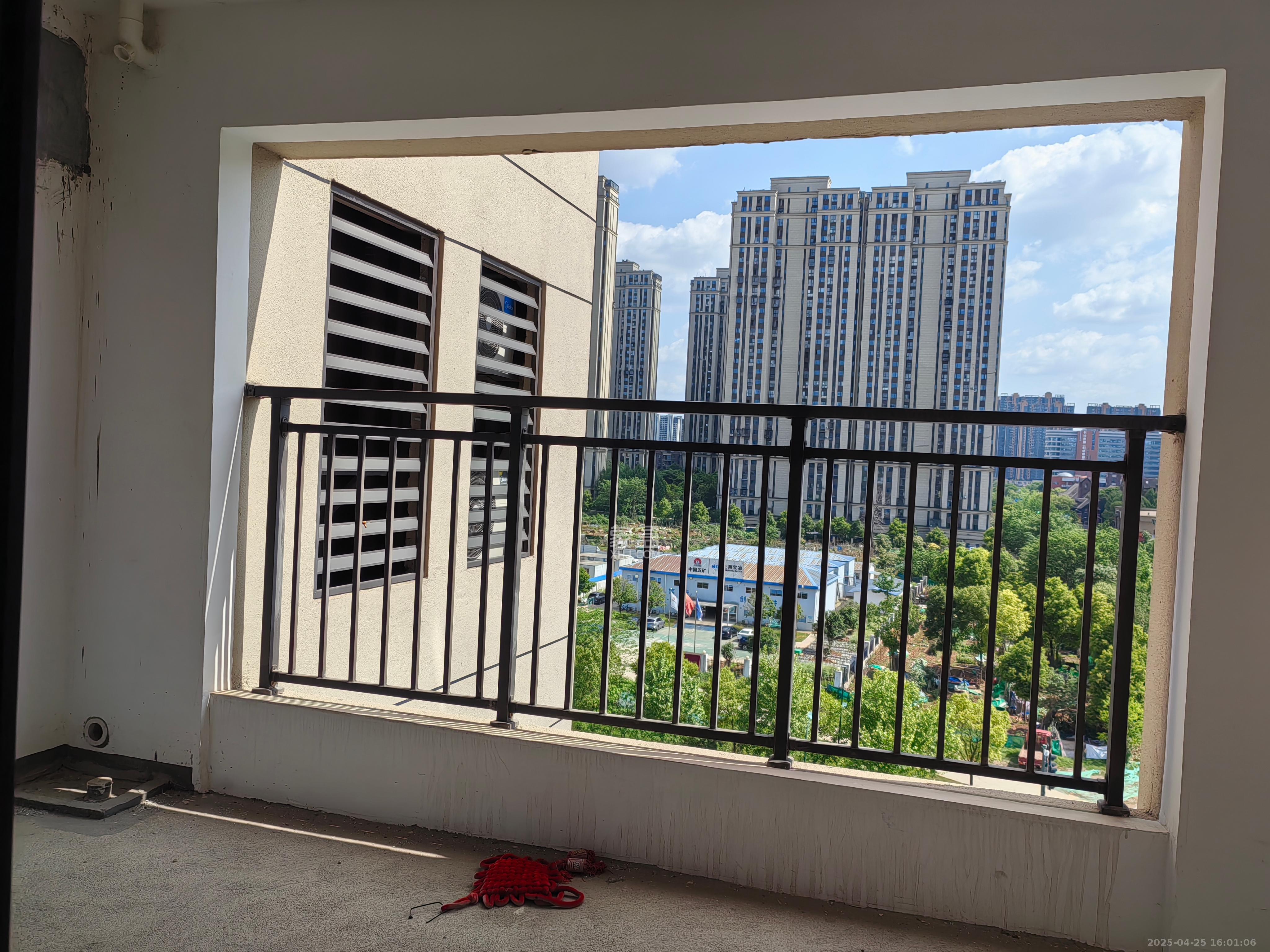 中交建发松雅院  4室2厅2卫    1600.0元/月 中交建发松雅院  4室2厅2卫    1600.0元/月室内图