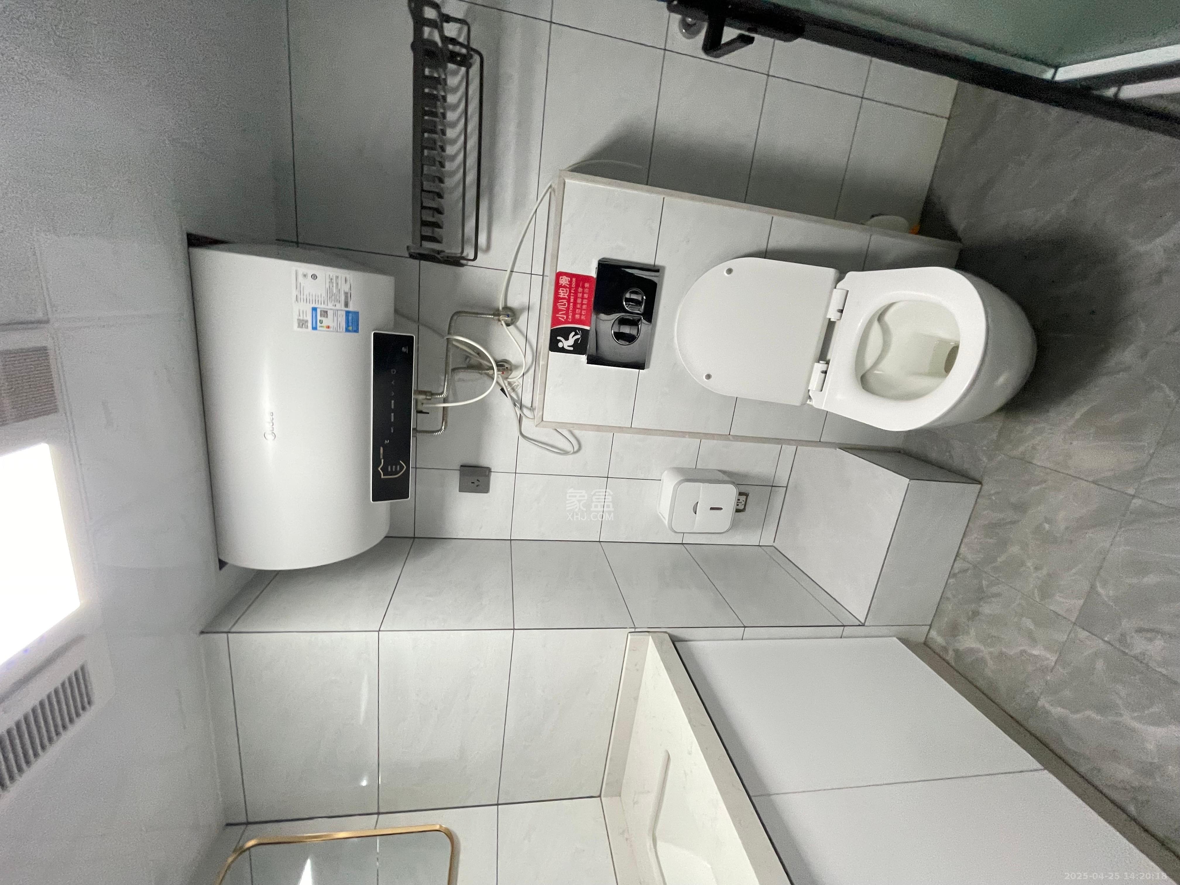 敬天广场 1室0厅0卫 2500.0元/月 敬天广场 1室0厅0卫 2500.0元/月室内图