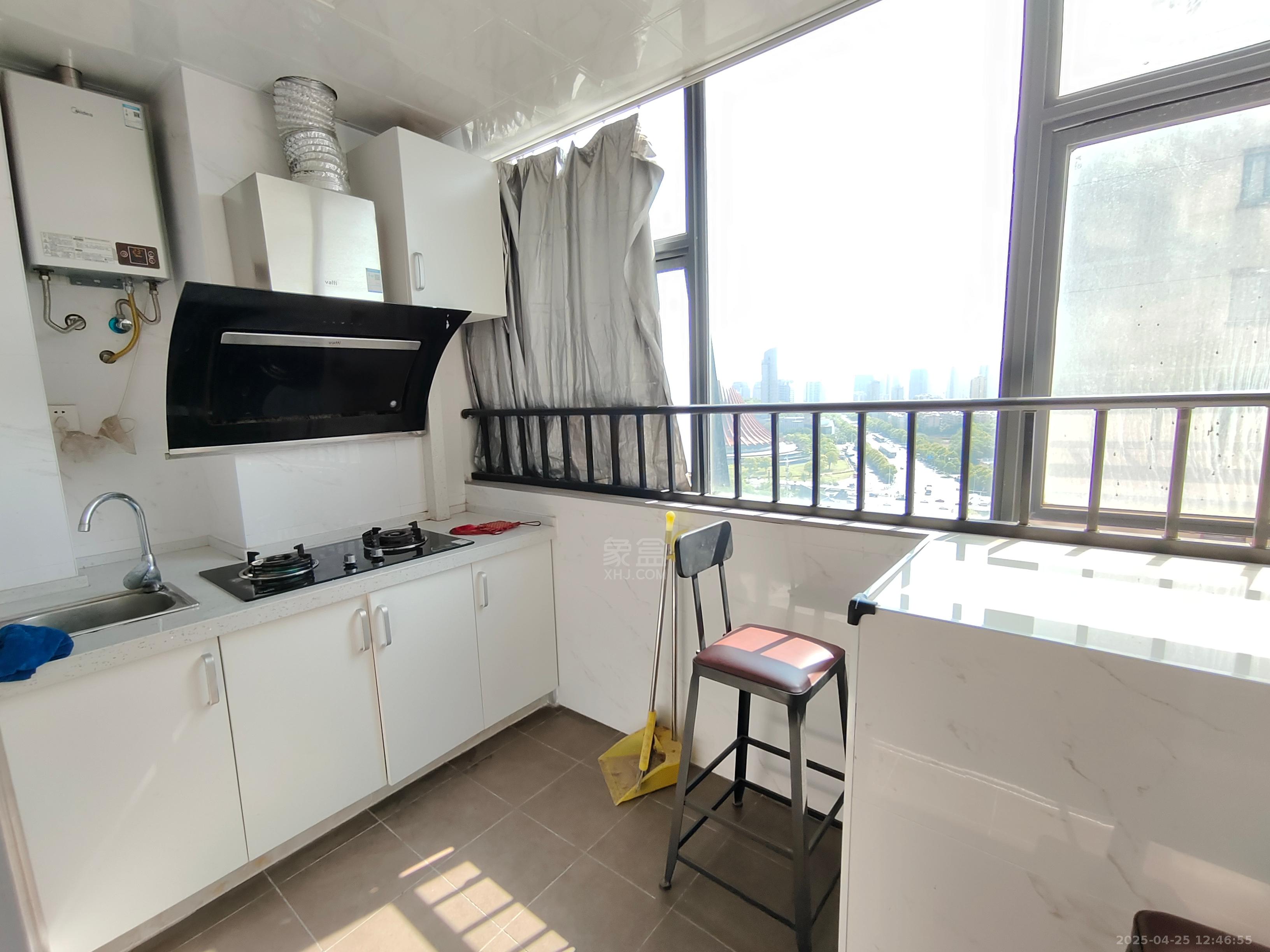 文艺复兴(未来城) 1室0厅0卫 1300.0元/月 文艺复兴(未来城) 1室0厅0卫 1300.0元/月室内图