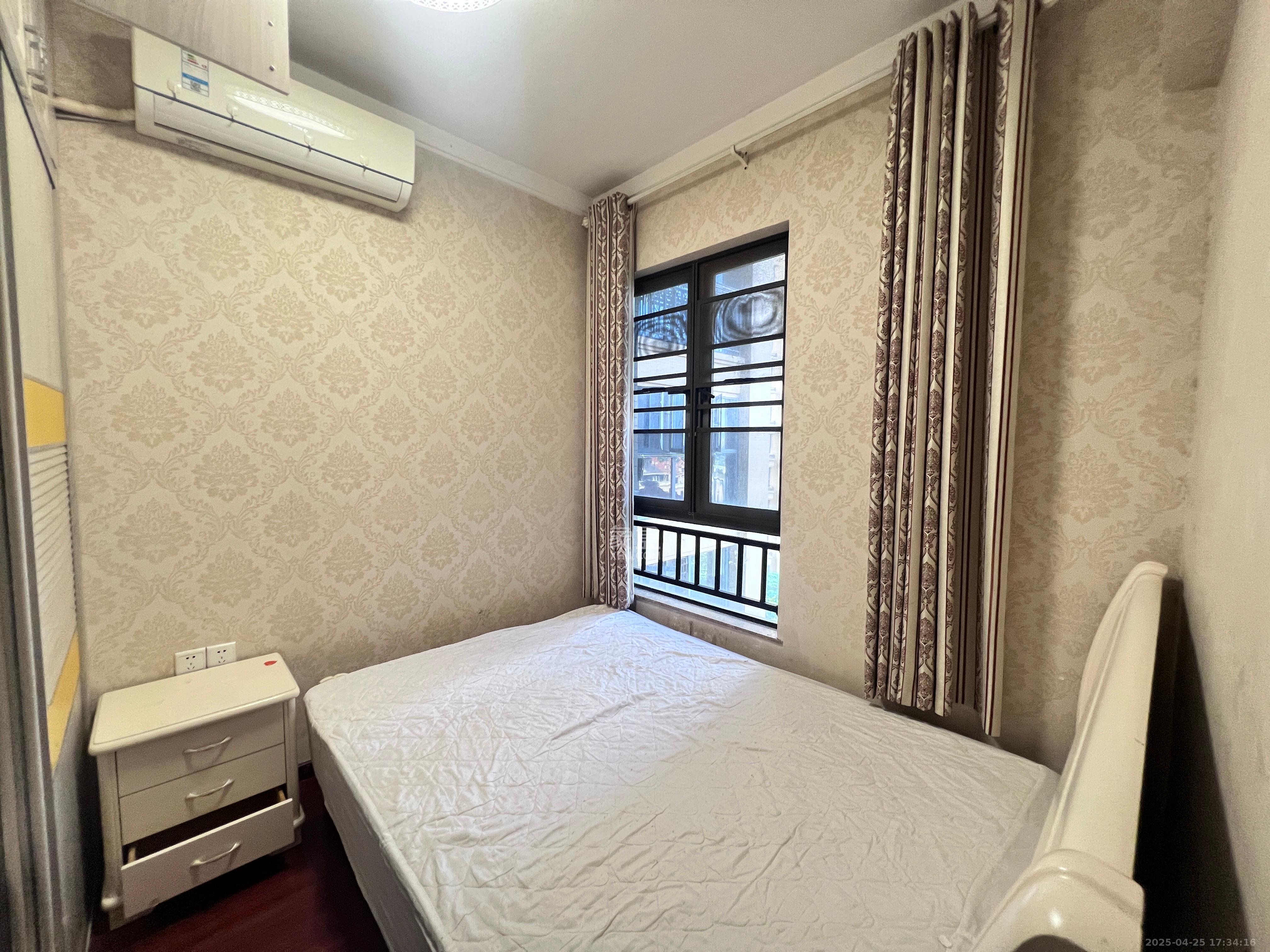 珠江郦城薰衣道 3室2厅1卫 2800.0元/月 珠江郦城薰衣道 3室2厅1卫 2800.0元/月室内图