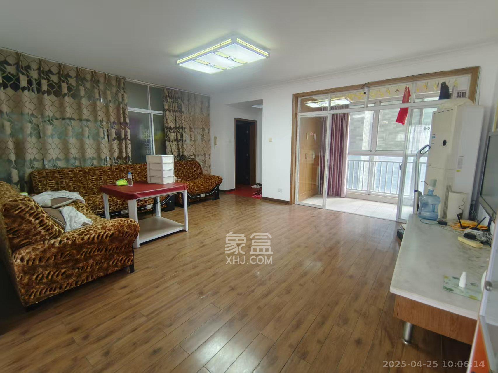 逸景苑 3室2厅1卫 1800.0元/月 逸景苑 3室2厅1卫 1800.0元/月室内图