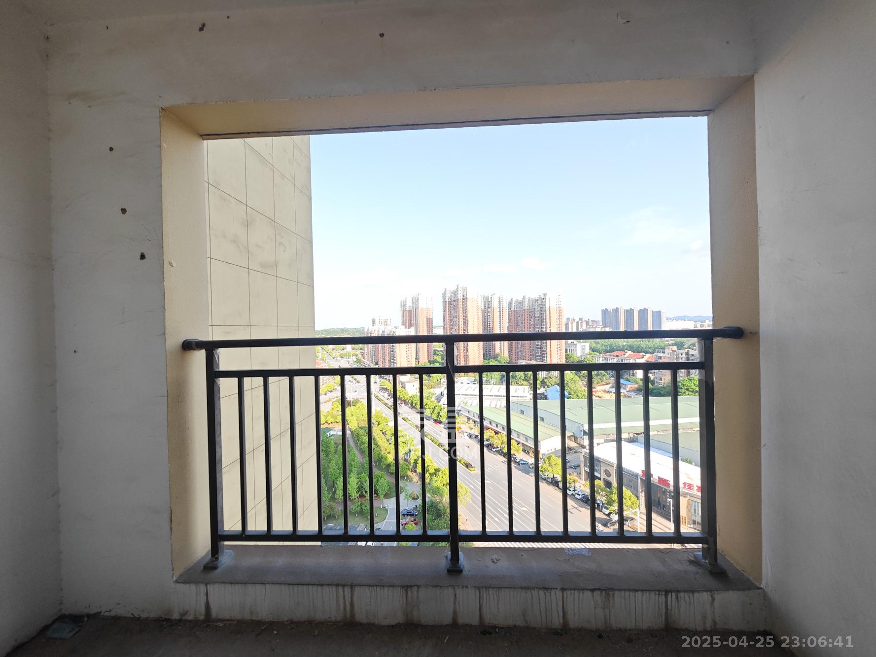 卓越蔚蓝城邦  3室2厅2卫    83.8万 卓越蔚蓝城邦  3室2厅2卫    83.8万其他