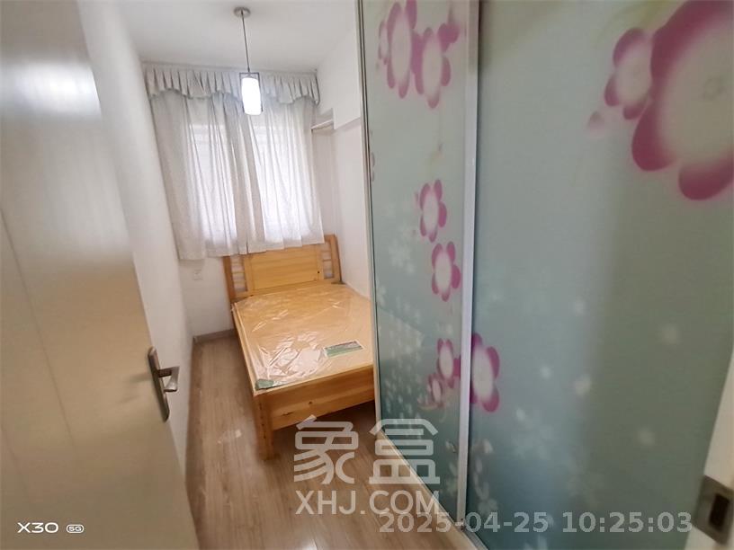阳光100二期  2室1厅1卫   1700.00元/月室内图