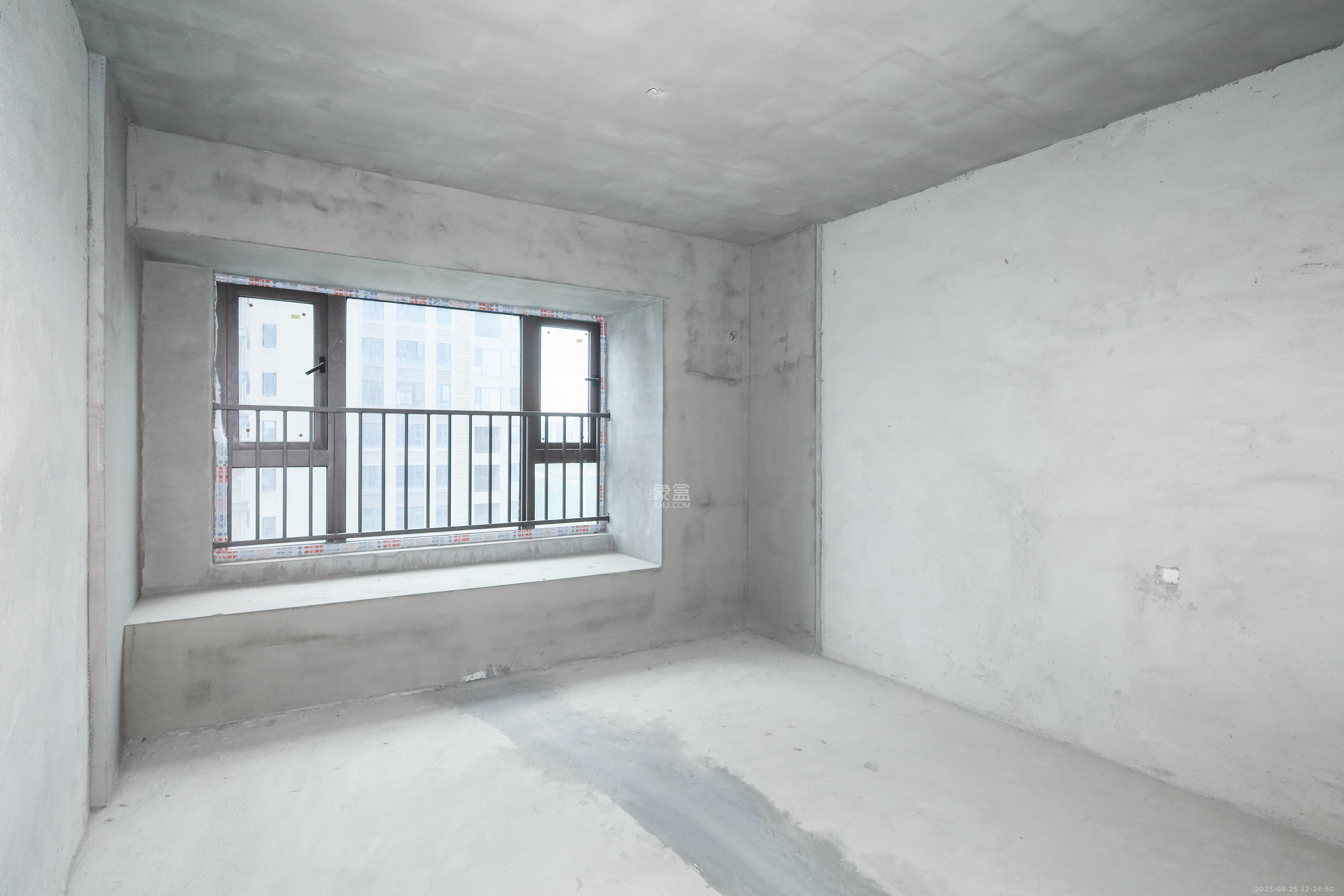 碧桂园山湖城  3室2厅2卫    63.8万卧室