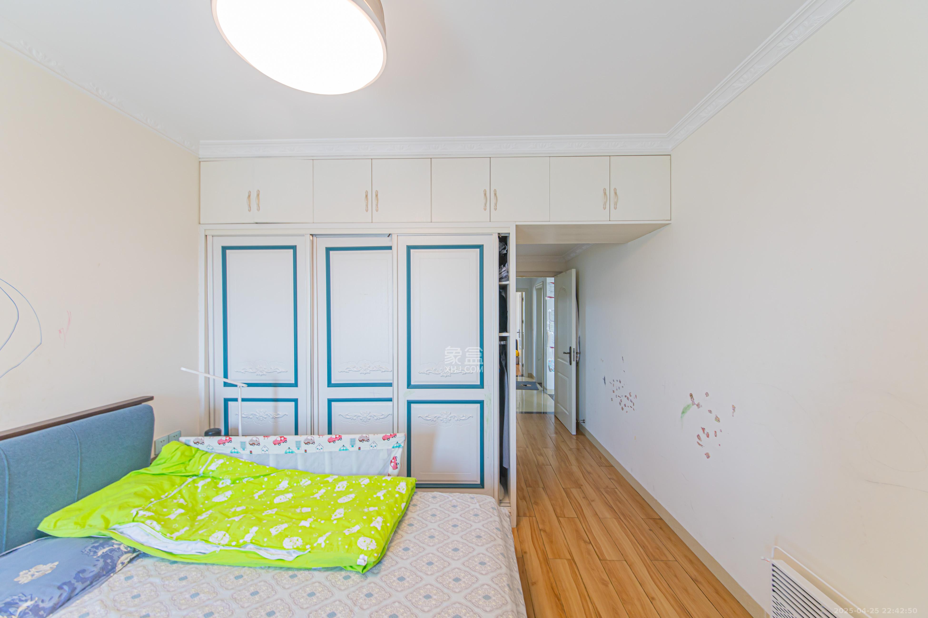 北辰中央公园C区 3室2厅2卫 116.0万 北辰中央公园C区 3室2厅2卫 116.0万卧室