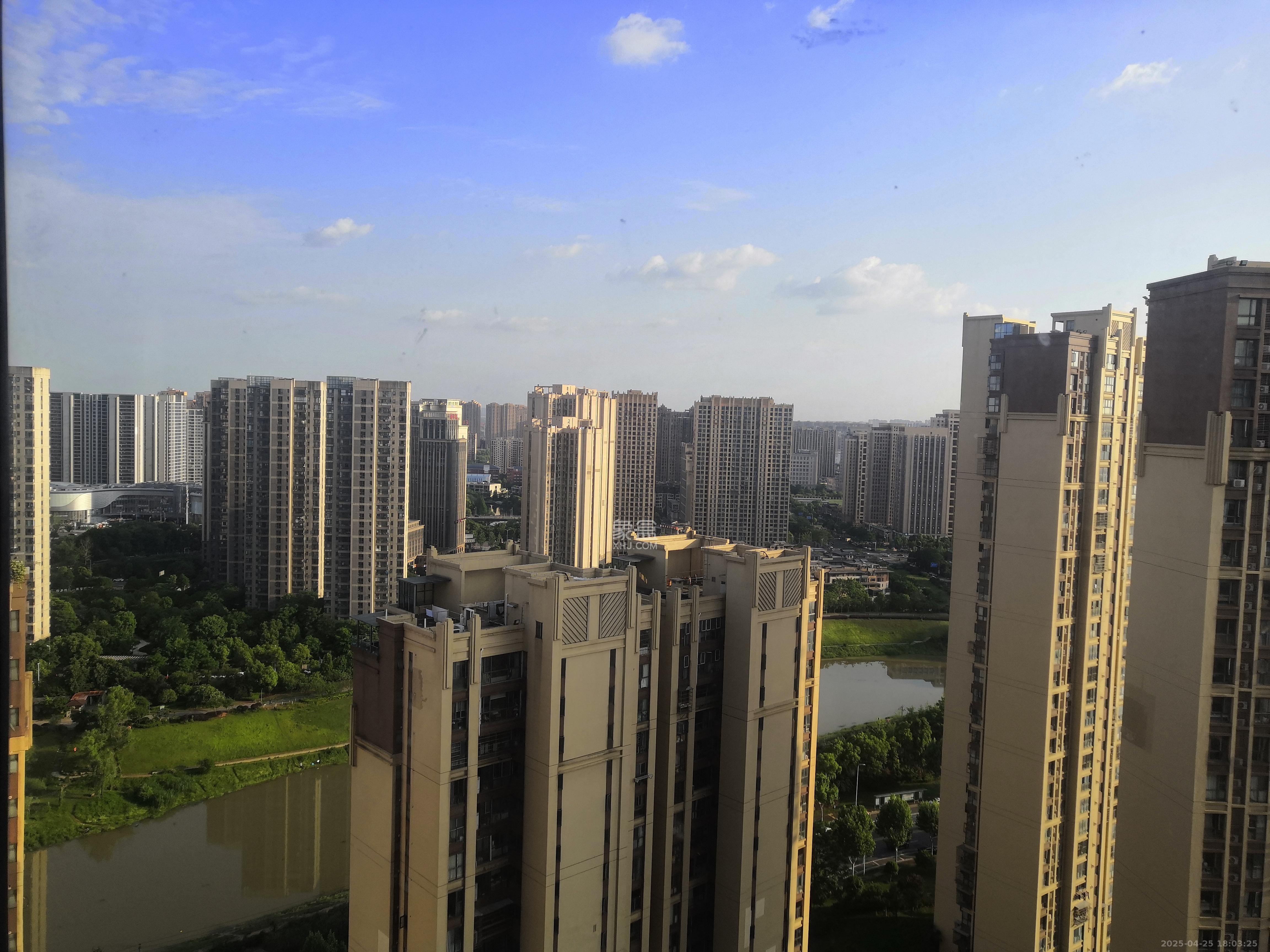 兰亭湾畔 3室2厅1卫 1200.0元/月 兰亭湾畔 3室2厅1卫 1200.0元/月室内图