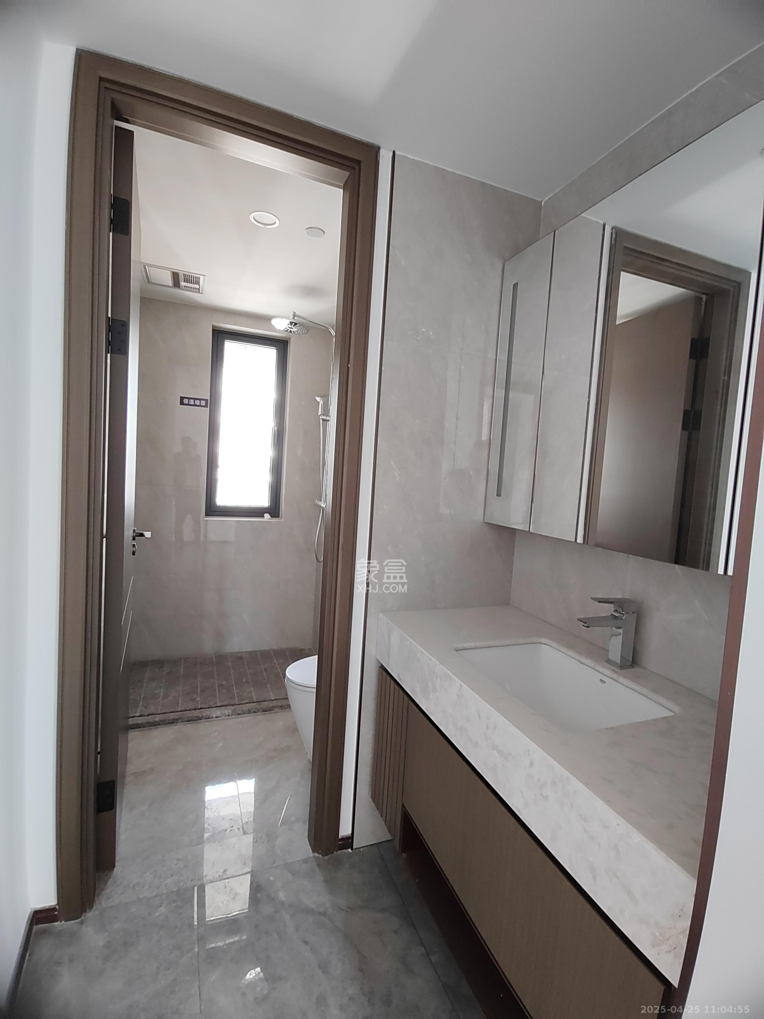 滨江府1913 4室2厅3卫 12000.0元/月 滨江府1913 4室2厅3卫 12000.0元/月室内图