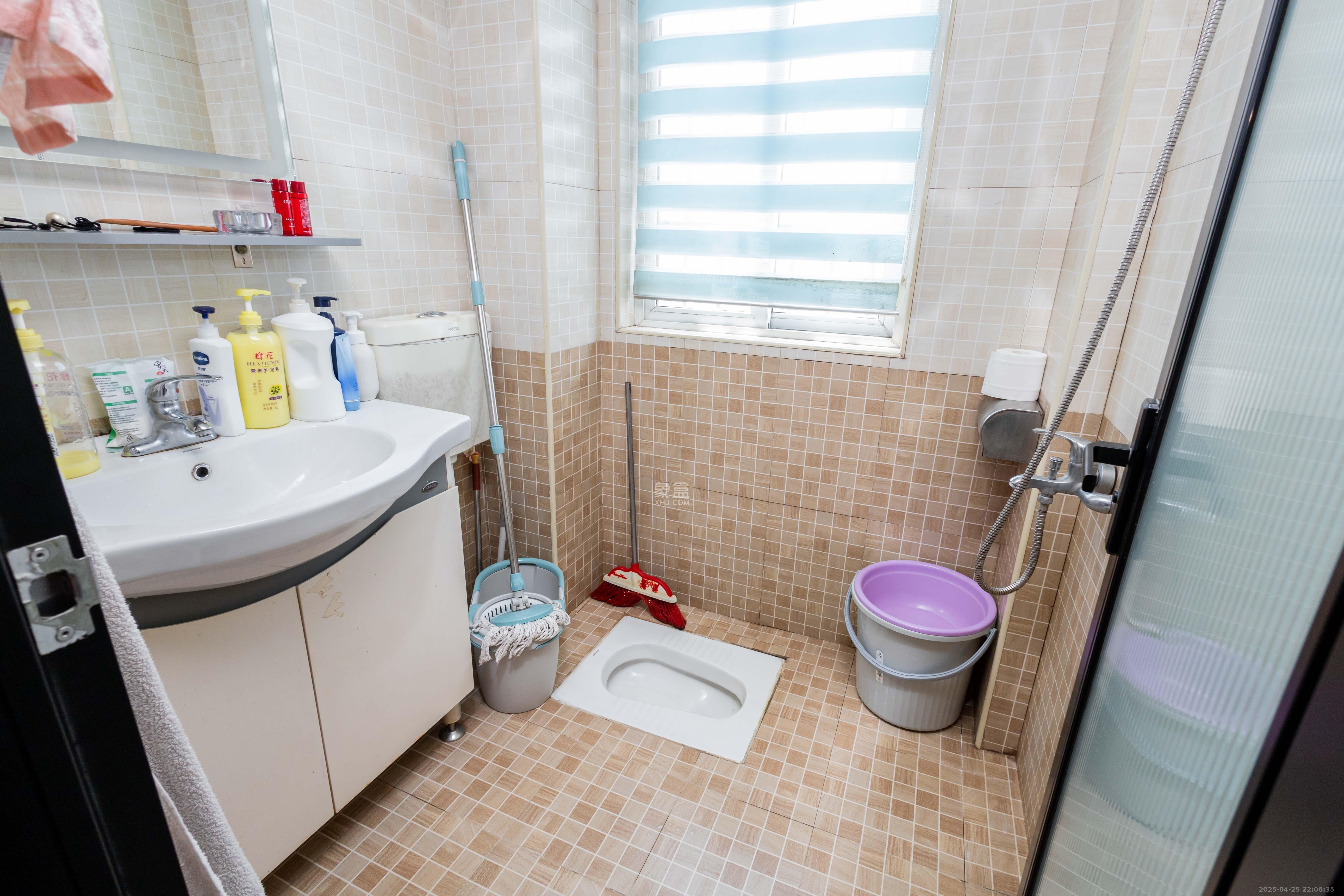 星城福邸(雄天朗郡) 3室2厅2卫 90.0万 星城福邸(雄天朗郡) 3室2厅2卫 90.0万卫生间