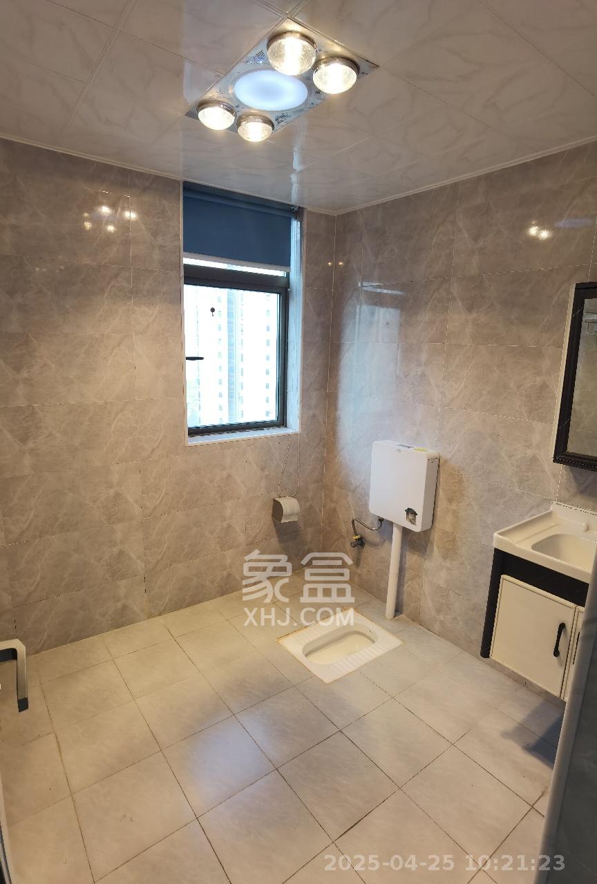 江山帝景哈佛  3室2厅2卫    2700.0元/月 江山帝景哈佛  3室2厅2卫    2700.0元/月室内图