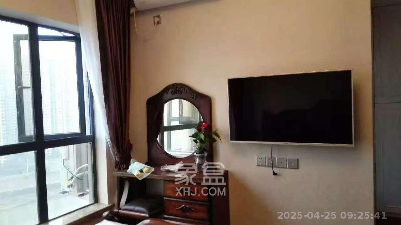 双湾国际（湘江御景花园）  3室2厅2卫   3500.00元/月室内图