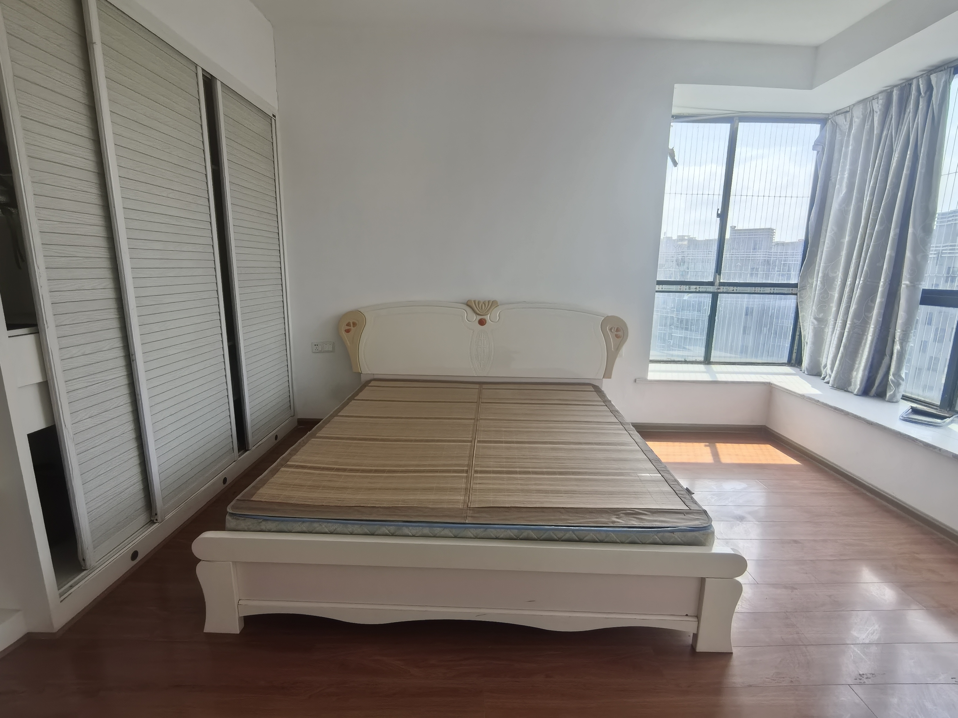 沐林美郡  4室2厅2卫   3600.00元/月