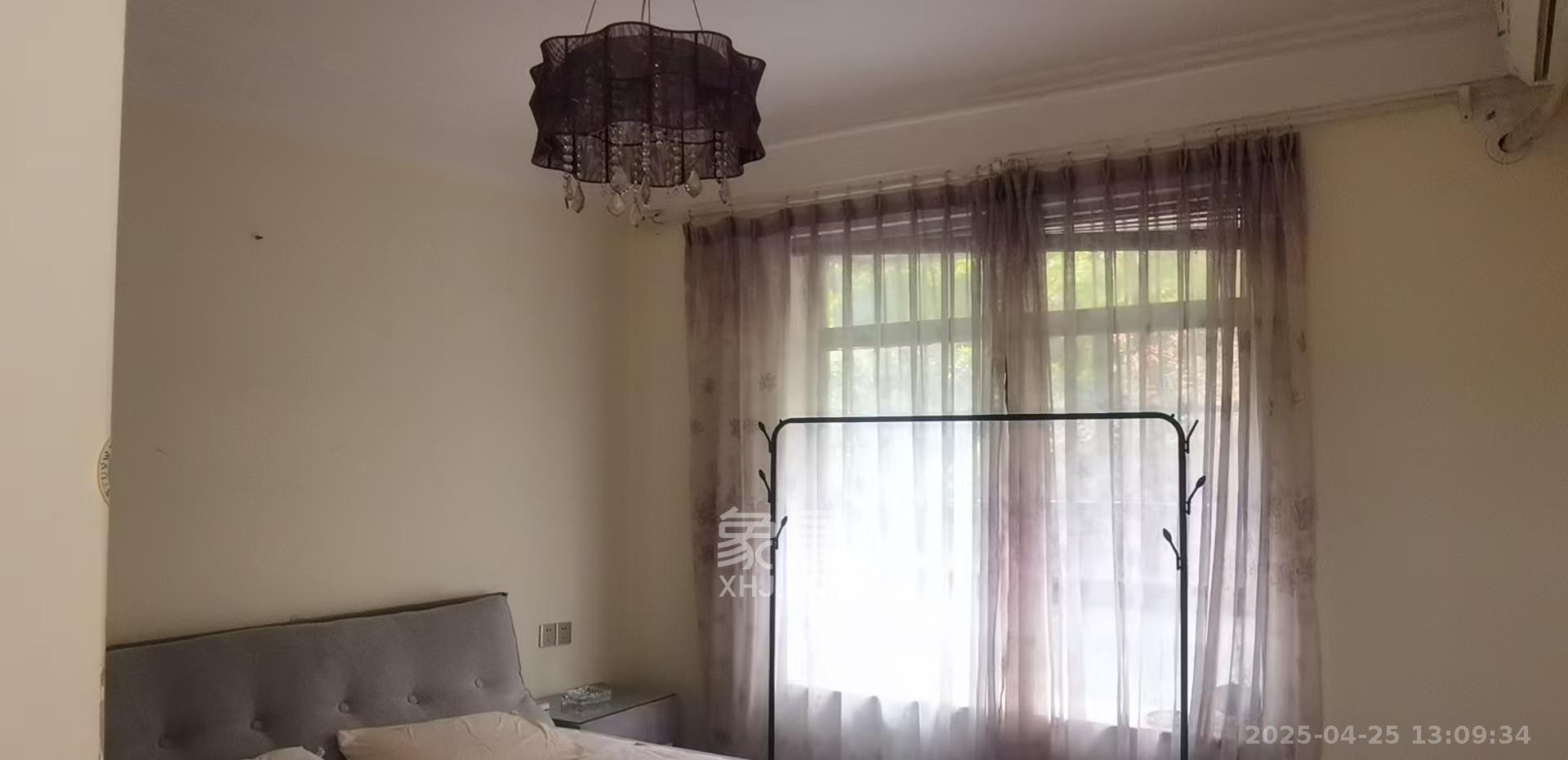 万煦园 3室2厅2卫 2500.0元/月 万煦园 3室2厅2卫 2500.0元/月室内图