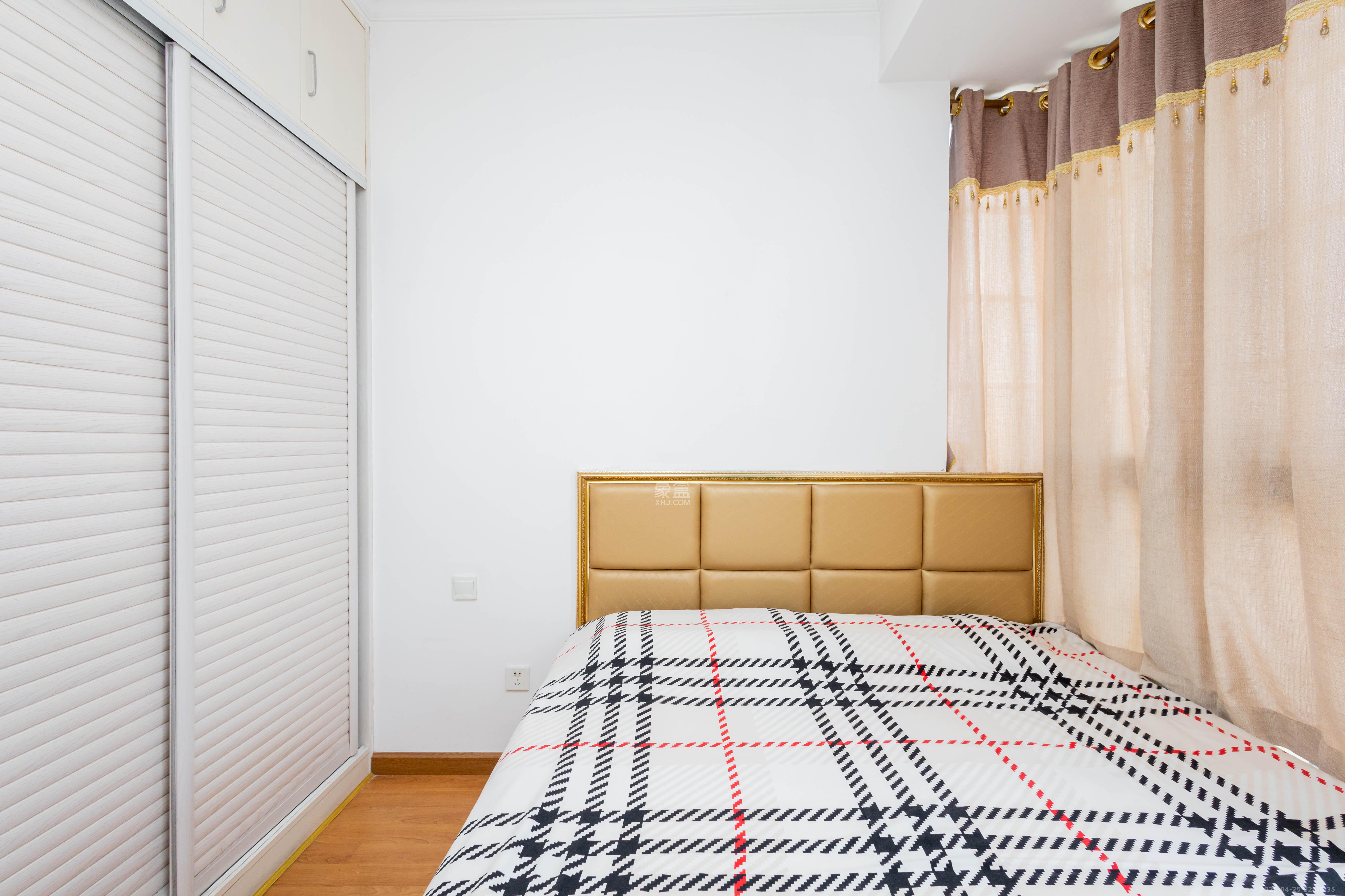 星城福邸(雄天朗郡) 3室2厅2卫 90.0万 星城福邸(雄天朗郡) 3室2厅2卫 90.0万卧室