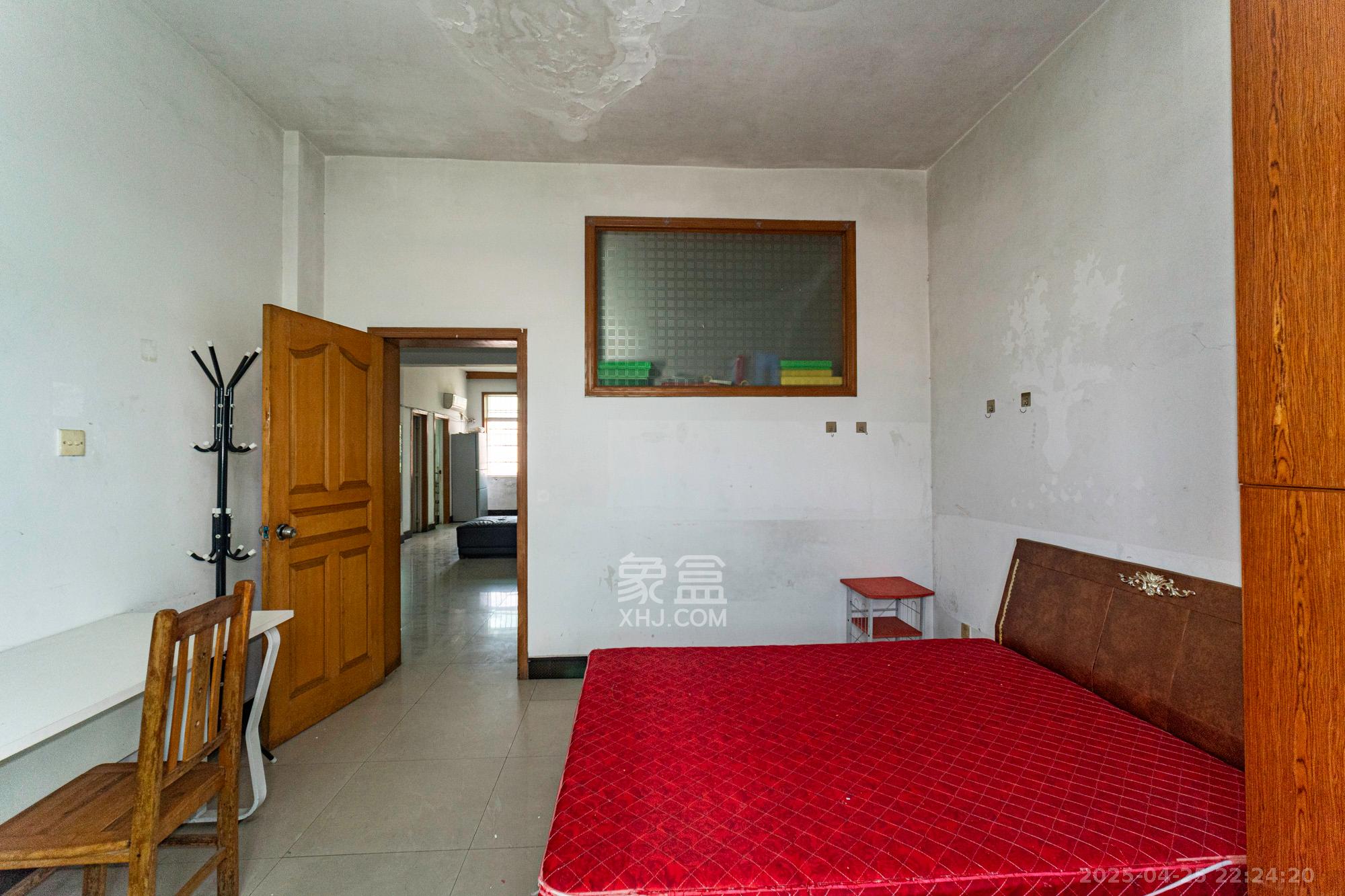 圆梦家园  3室2厅1卫    55.0万 圆梦家园  3室2厅1卫    55.0万卧室