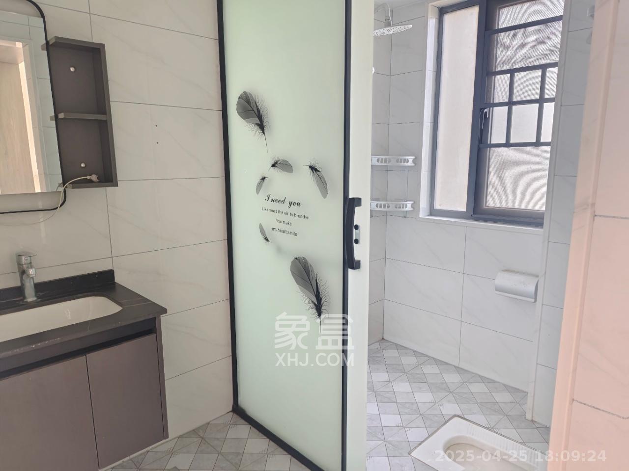 真人桥家园一期 3室2厅2卫 2000.0元/月 真人桥家园一期 3室2厅2卫 2000.0元/月室内图