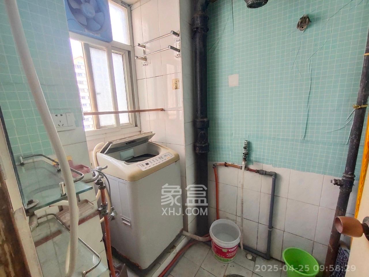 南湖公寓（万顺公寓）  1室1厅1卫   950.00元/月室内图
