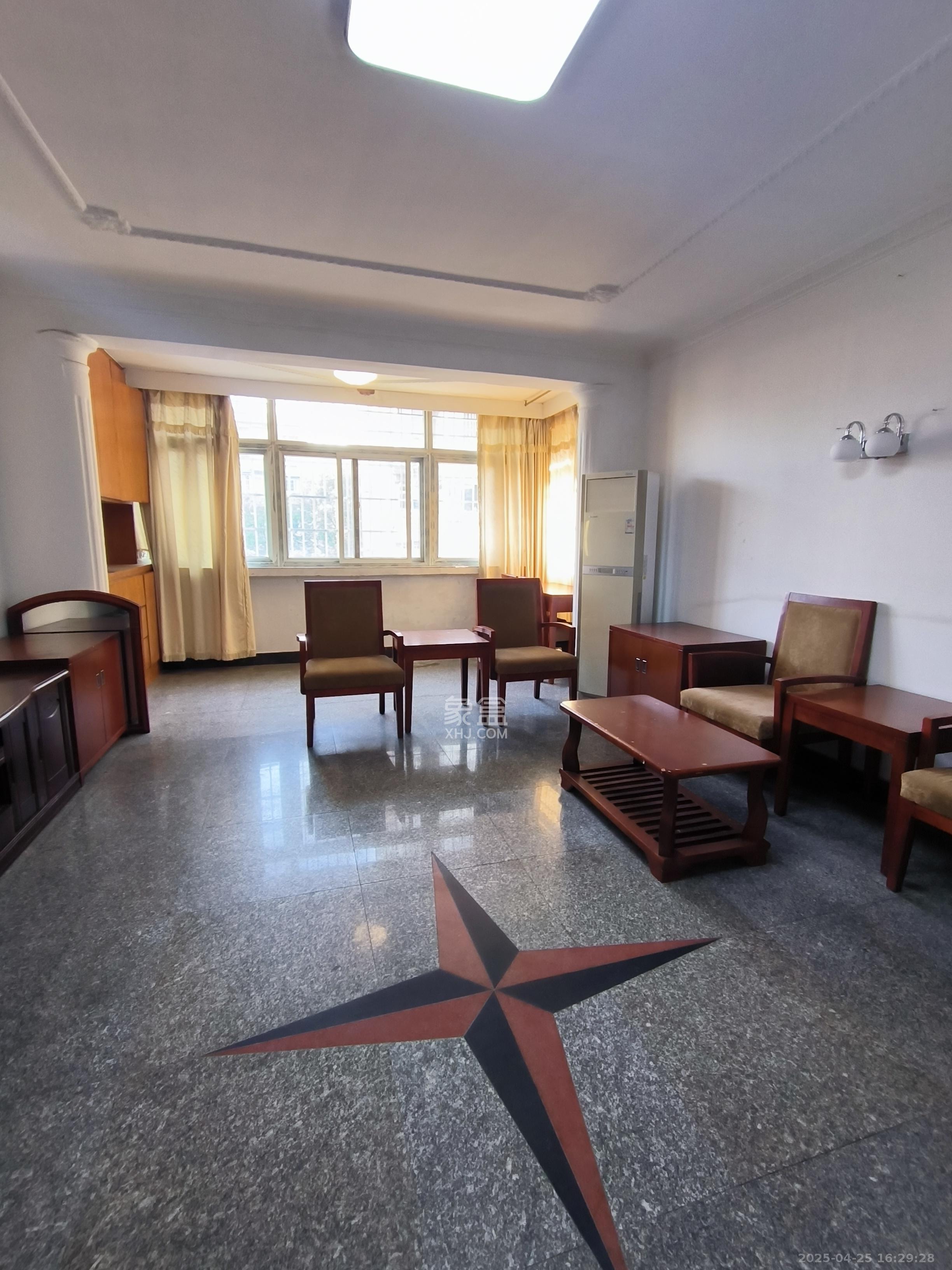 上王家冲小区  3室1厅1卫    1500.0元/月 上王家冲小区  3室1厅1卫    1500.0元/月室内图