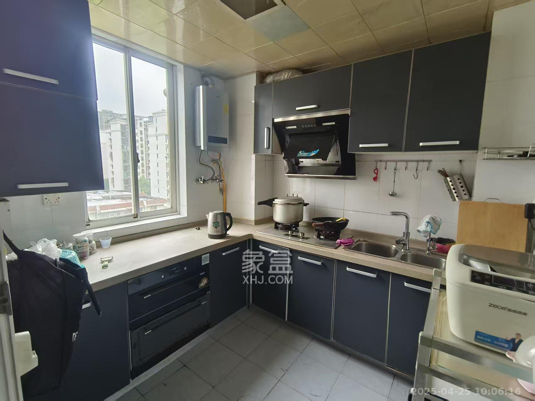 逸景苑 3室2厅1卫 1800.0元/月 逸景苑 3室2厅1卫 1800.0元/月室内图