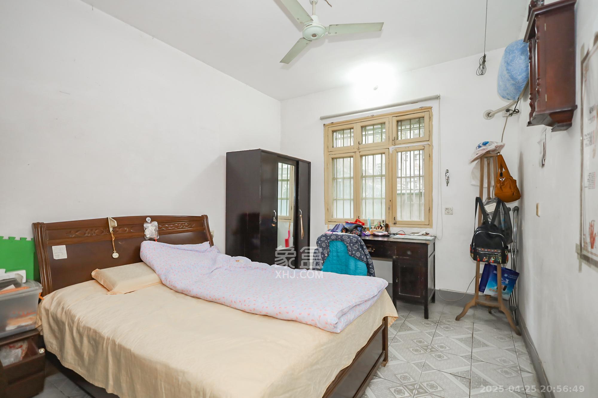 杜家塘小区 3室1厅1卫 2500.0元/月 杜家塘小区 3室1厅1卫 2500.0元/月室内图